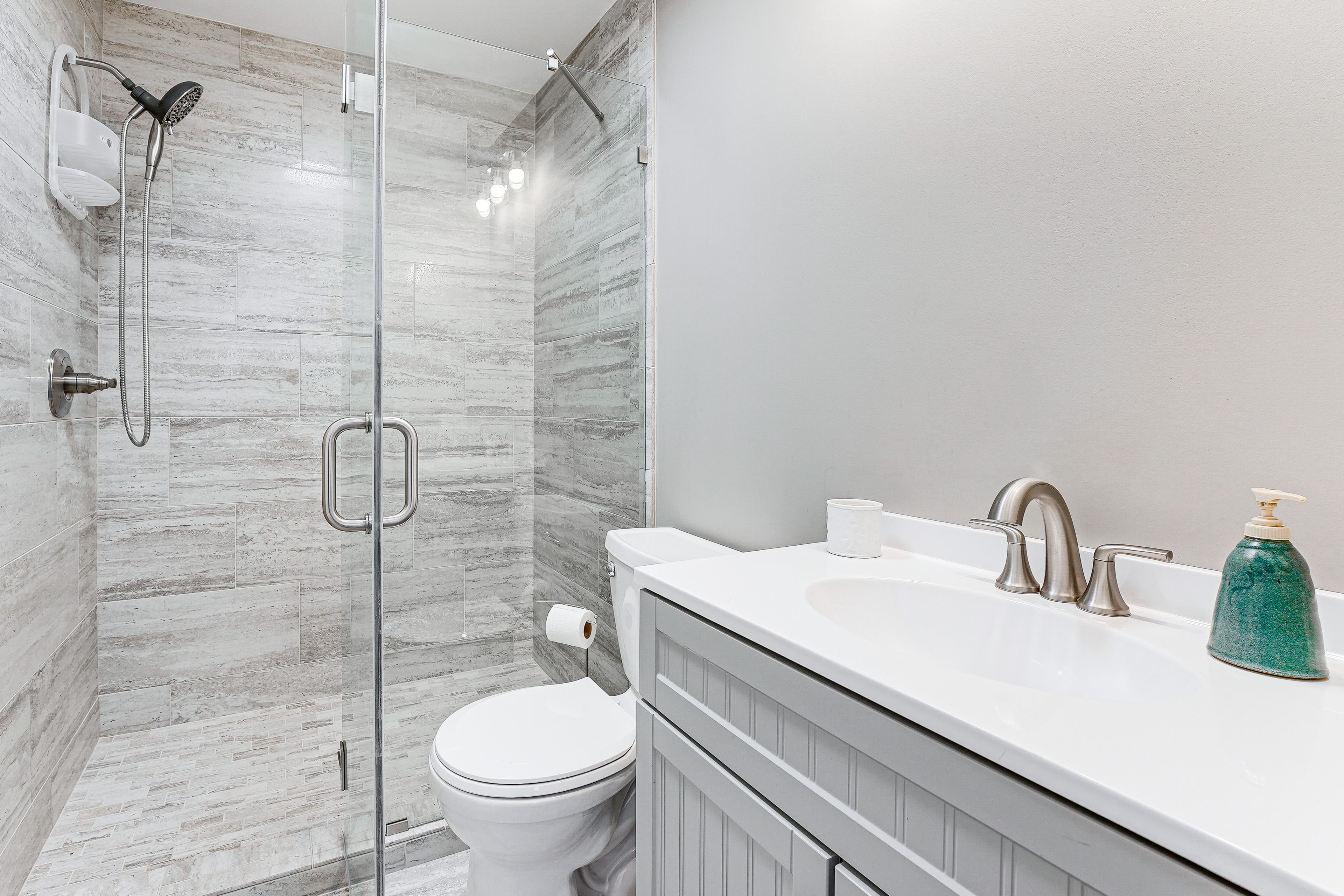 Full Bathroom | Complimentary Toiletries | Towels Provided | Hair Dryer