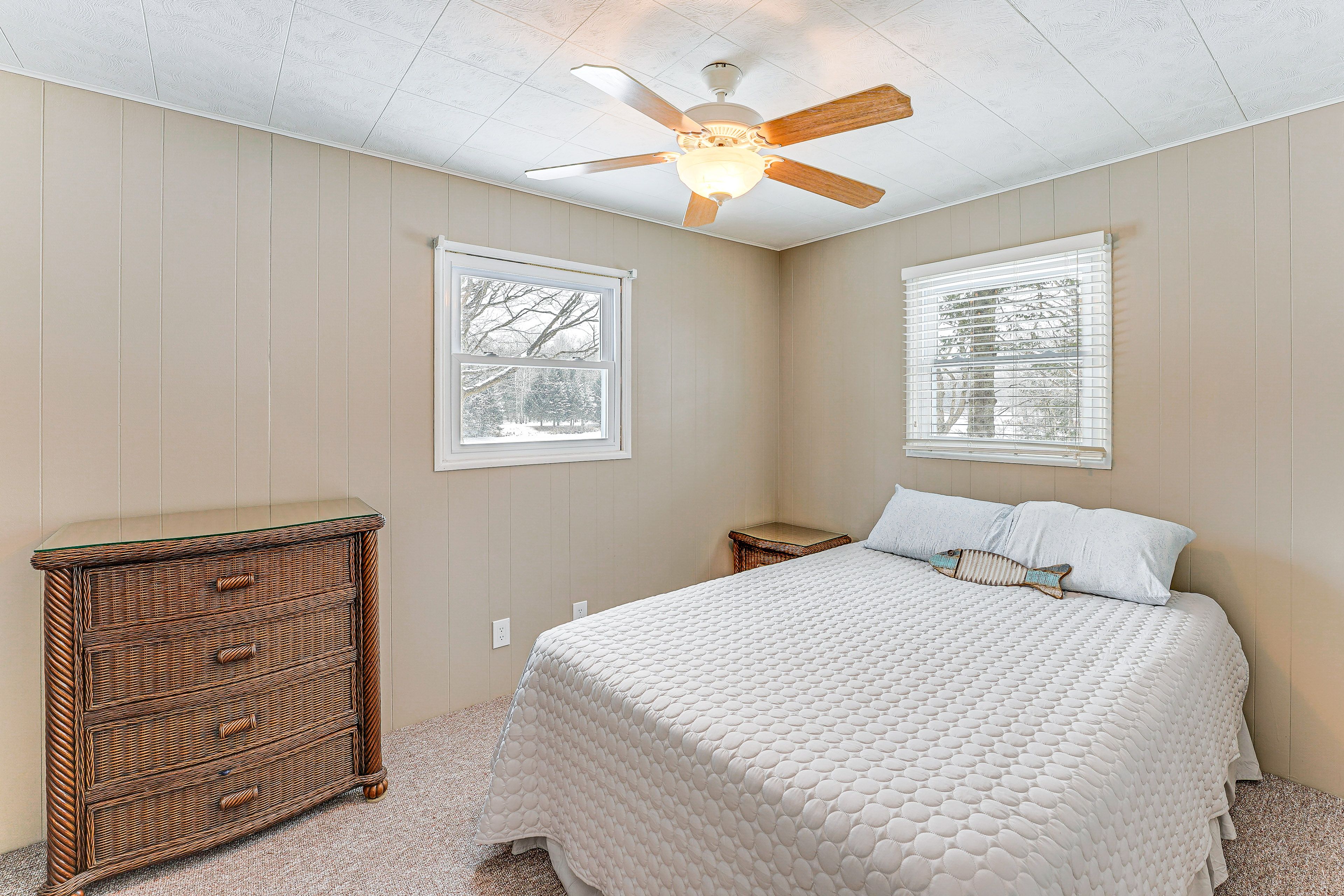 Bedroom 1 | Queen Bed | Linens Provided | Flat-Screen TV