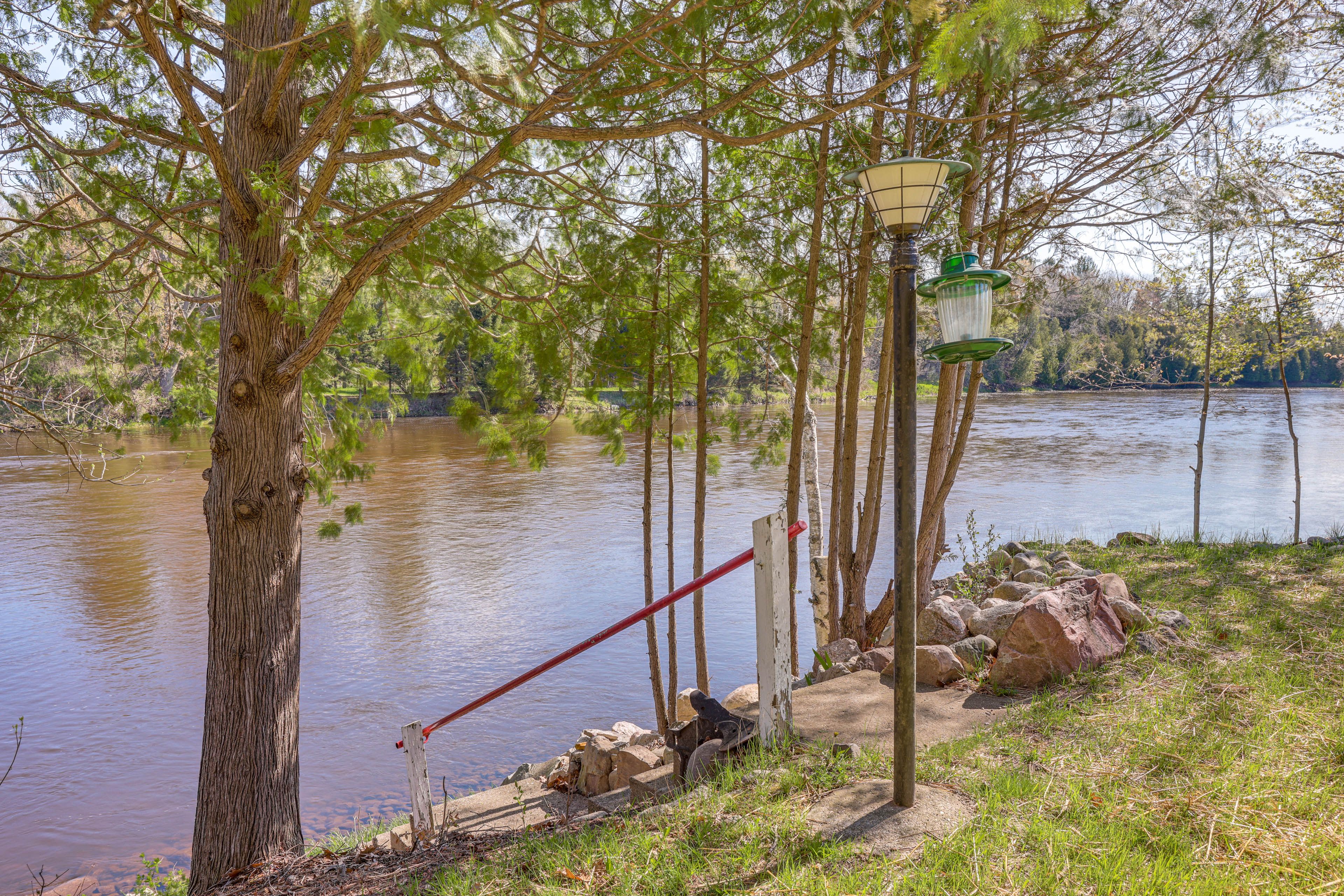 Muskegon River Access | Kayaks
