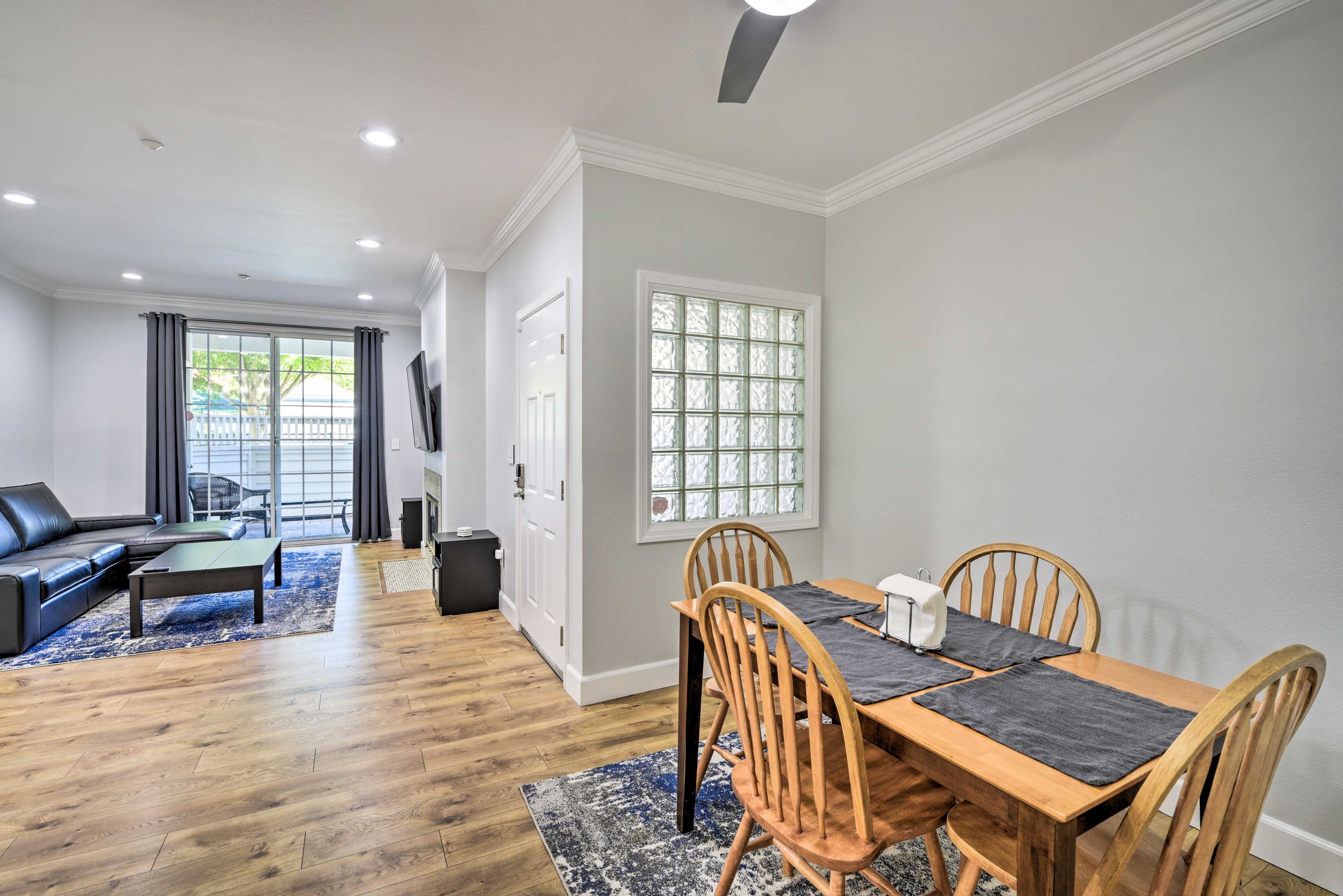 Dining Area | Dishware & Flatware