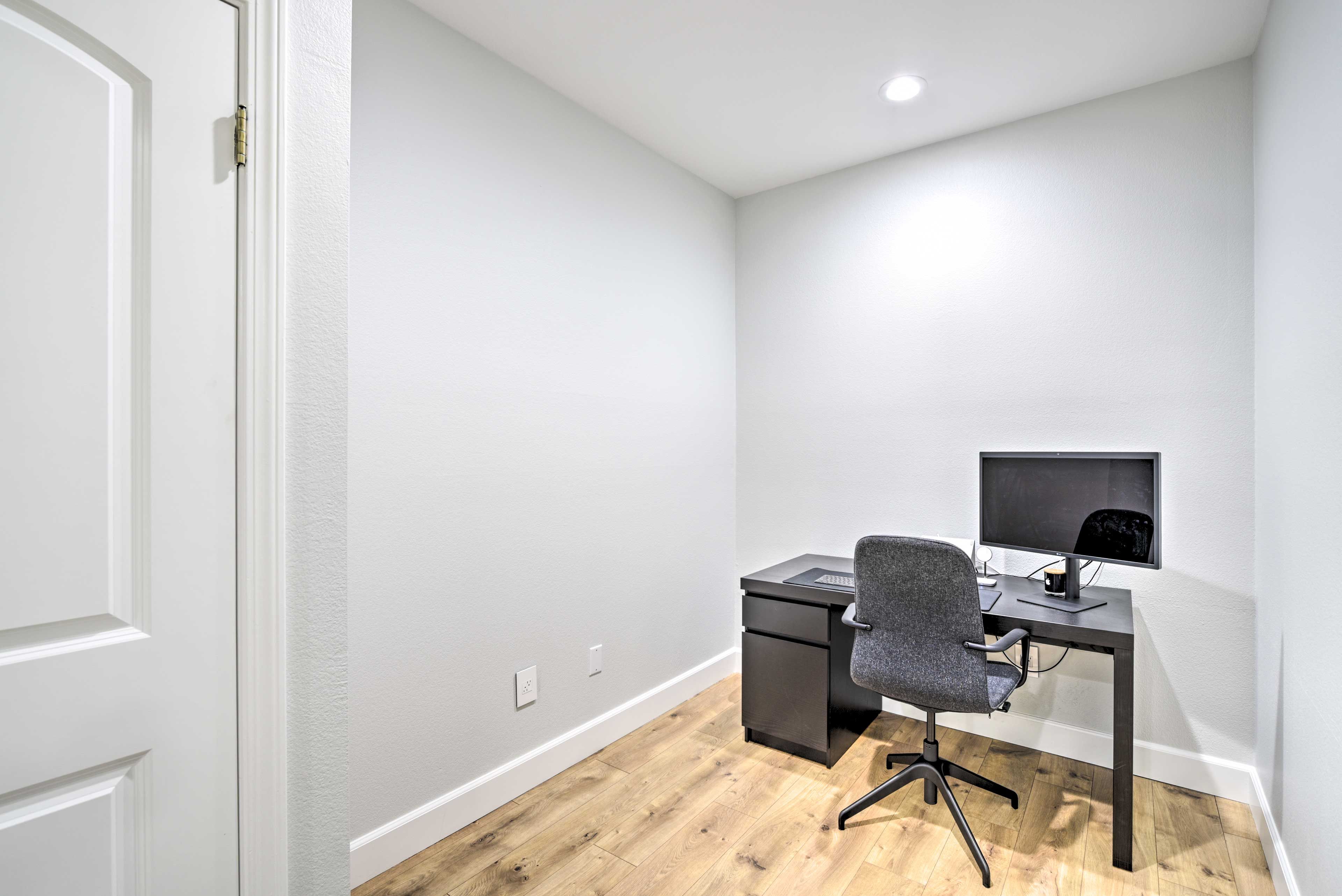 Desk Area