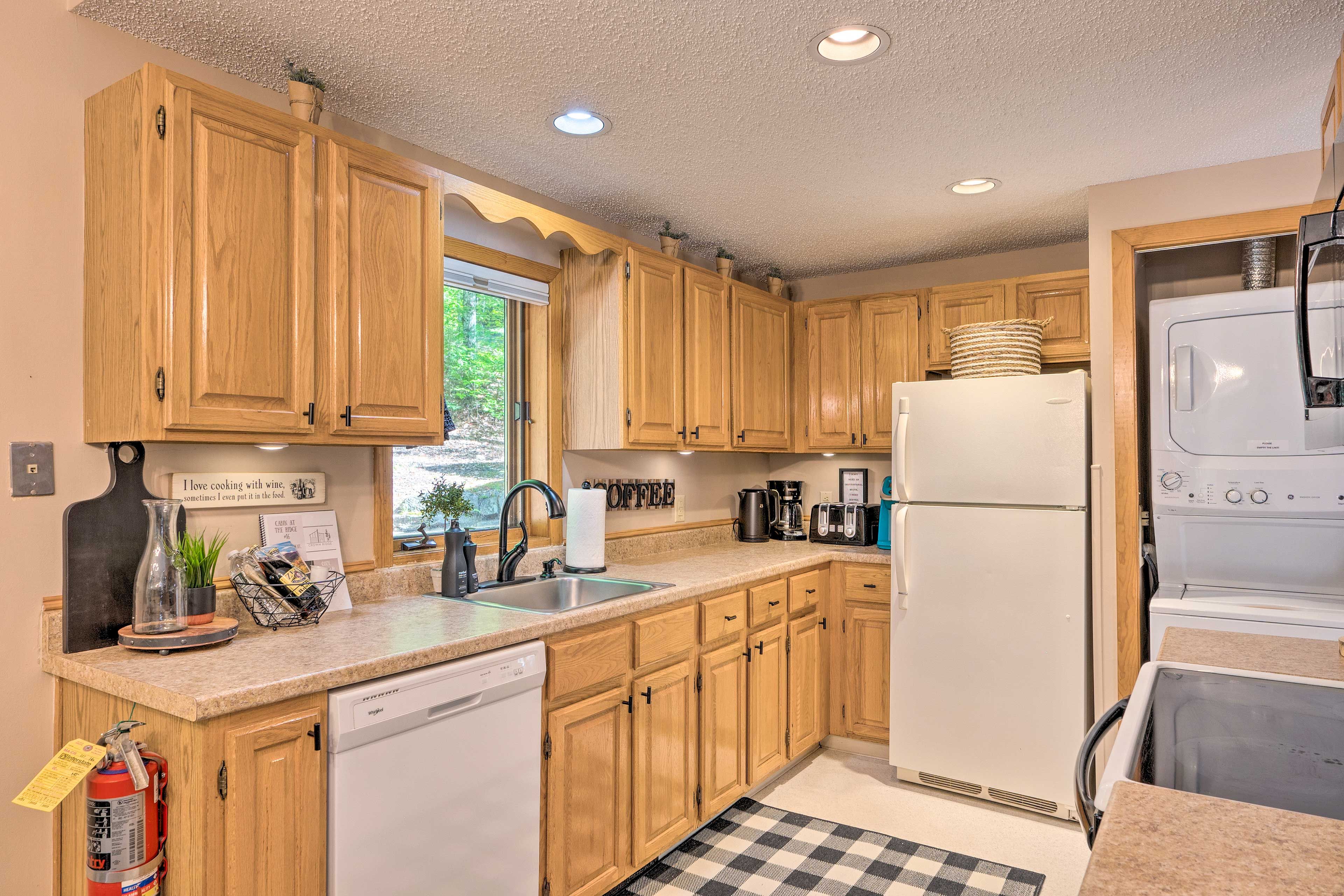 Kitchen | Drip Coffee Maker | Electric Tea Kettle | Blender | Crockpot | Toaster