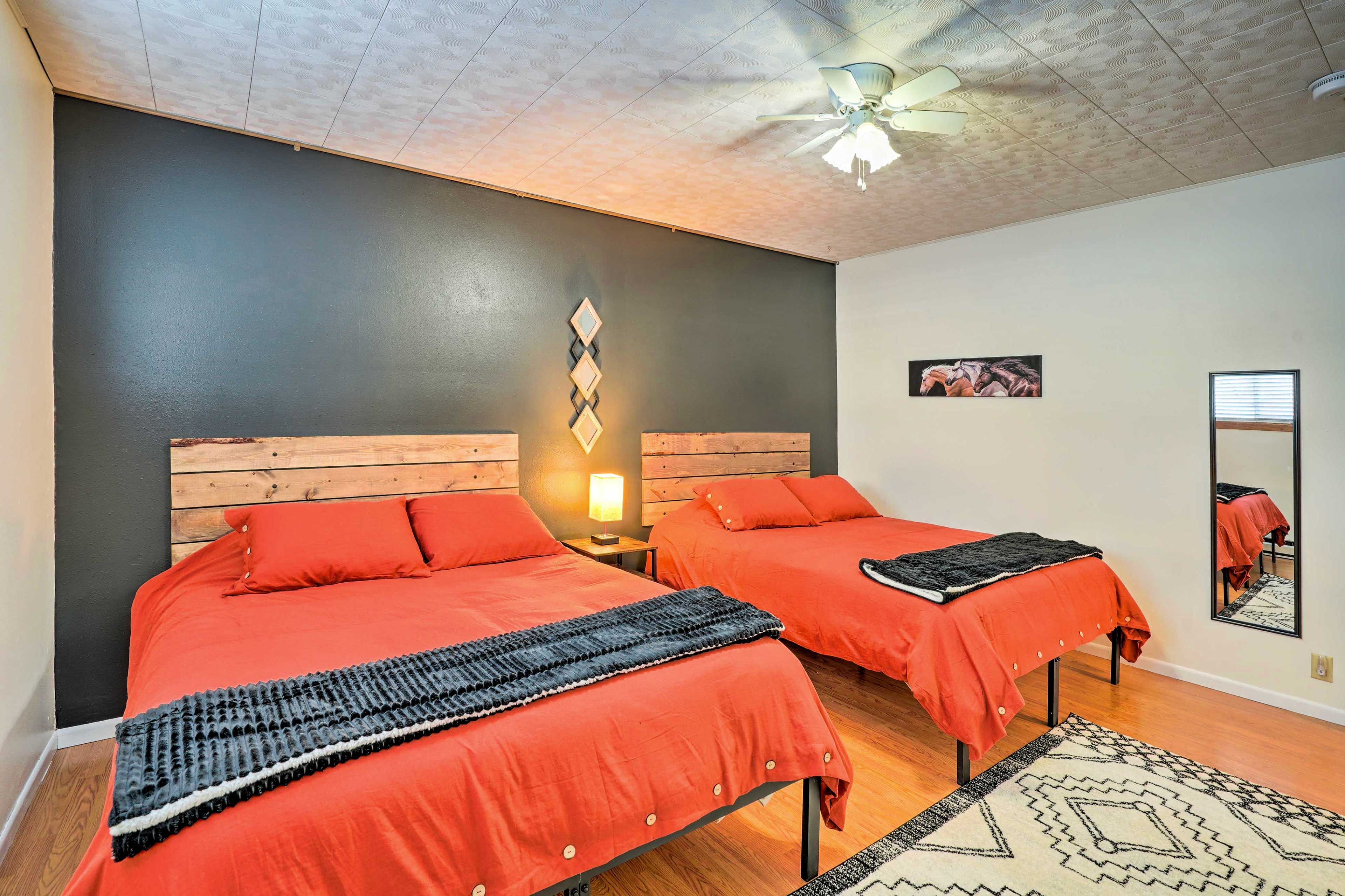 Bedroom 2 | 2 Queen Beds