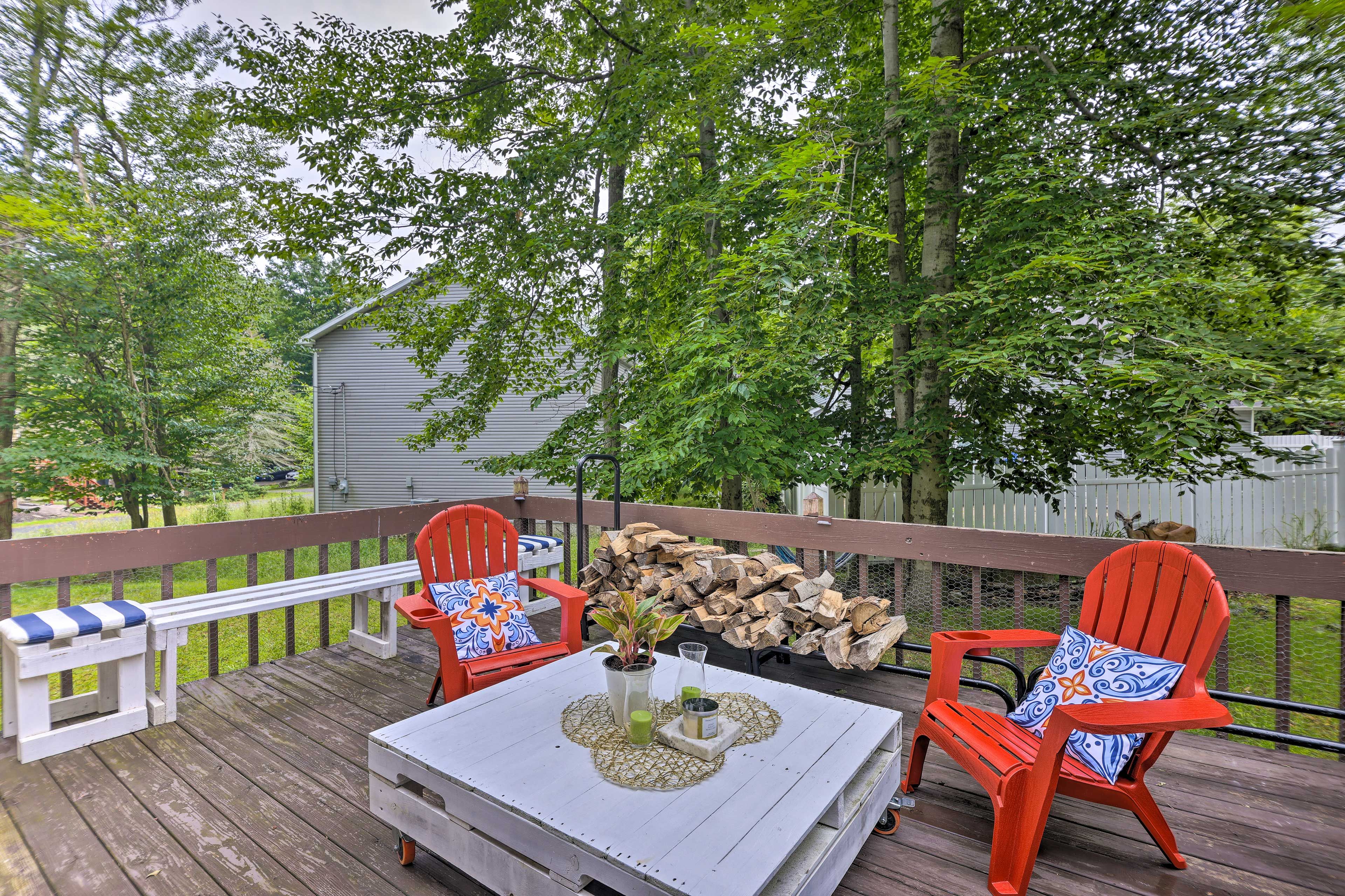 Deck | 3 Exterior Security Cameras