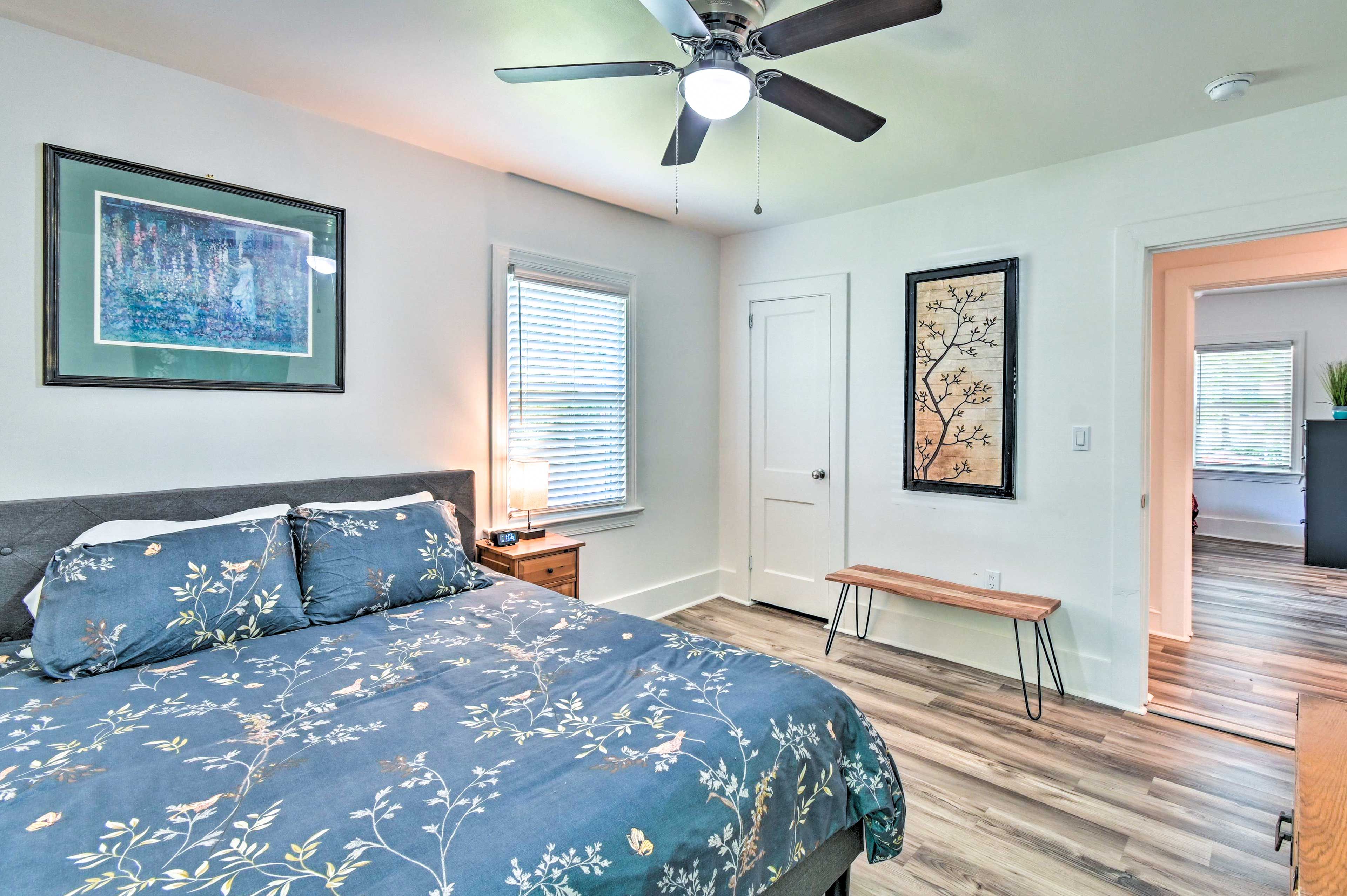 Bedroom 2 | Queen Bed