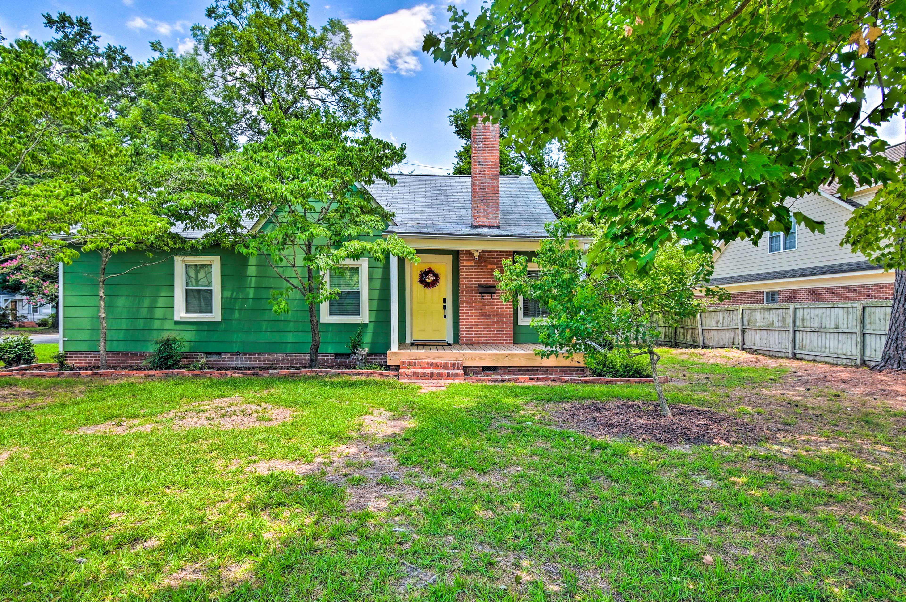 Exterior | Pet-Friendly (Dogs Only, 1 Pet Max)