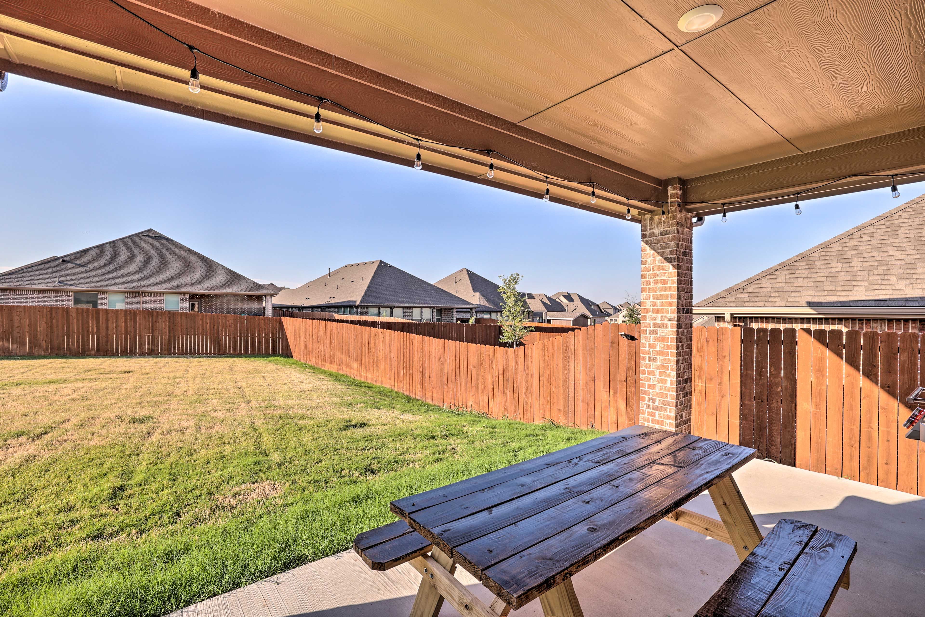 Backyard | Covered Patio | Outdoor Dining Area | Gas Grill
