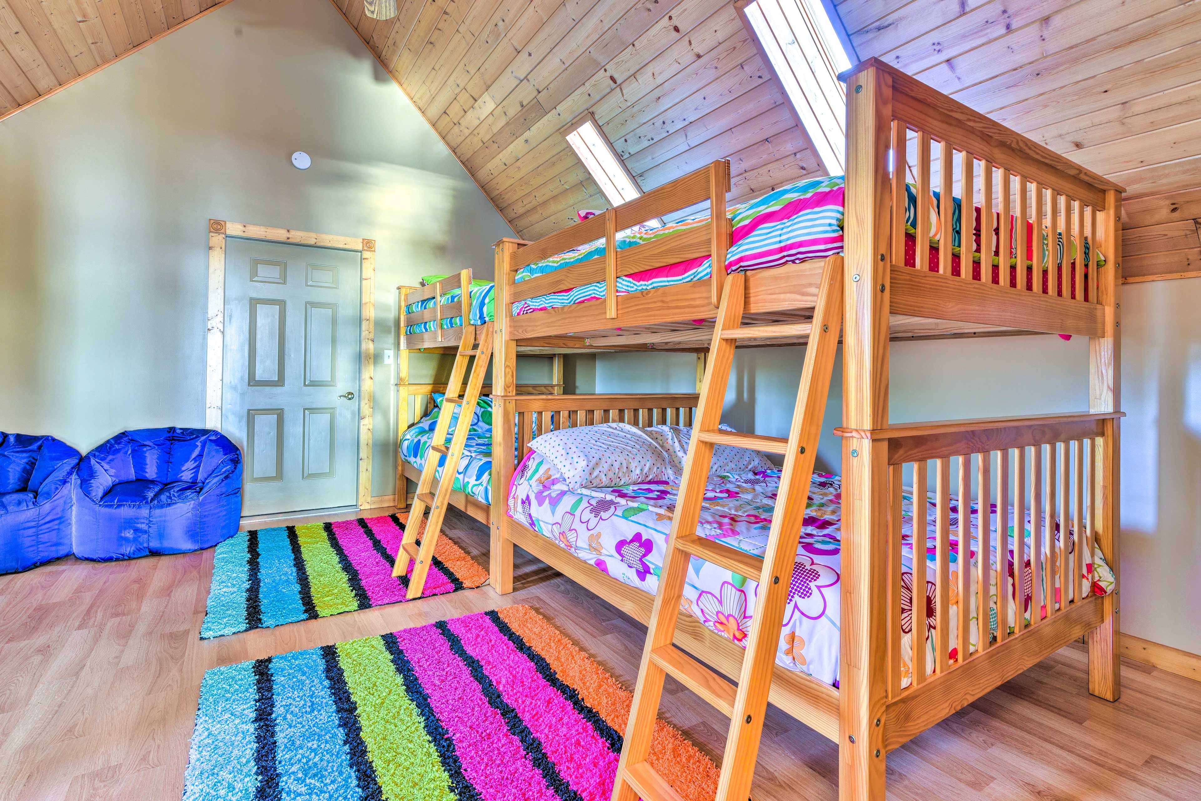 Bedroom 3 | 2 Full Bunk Beds | 2nd Floor