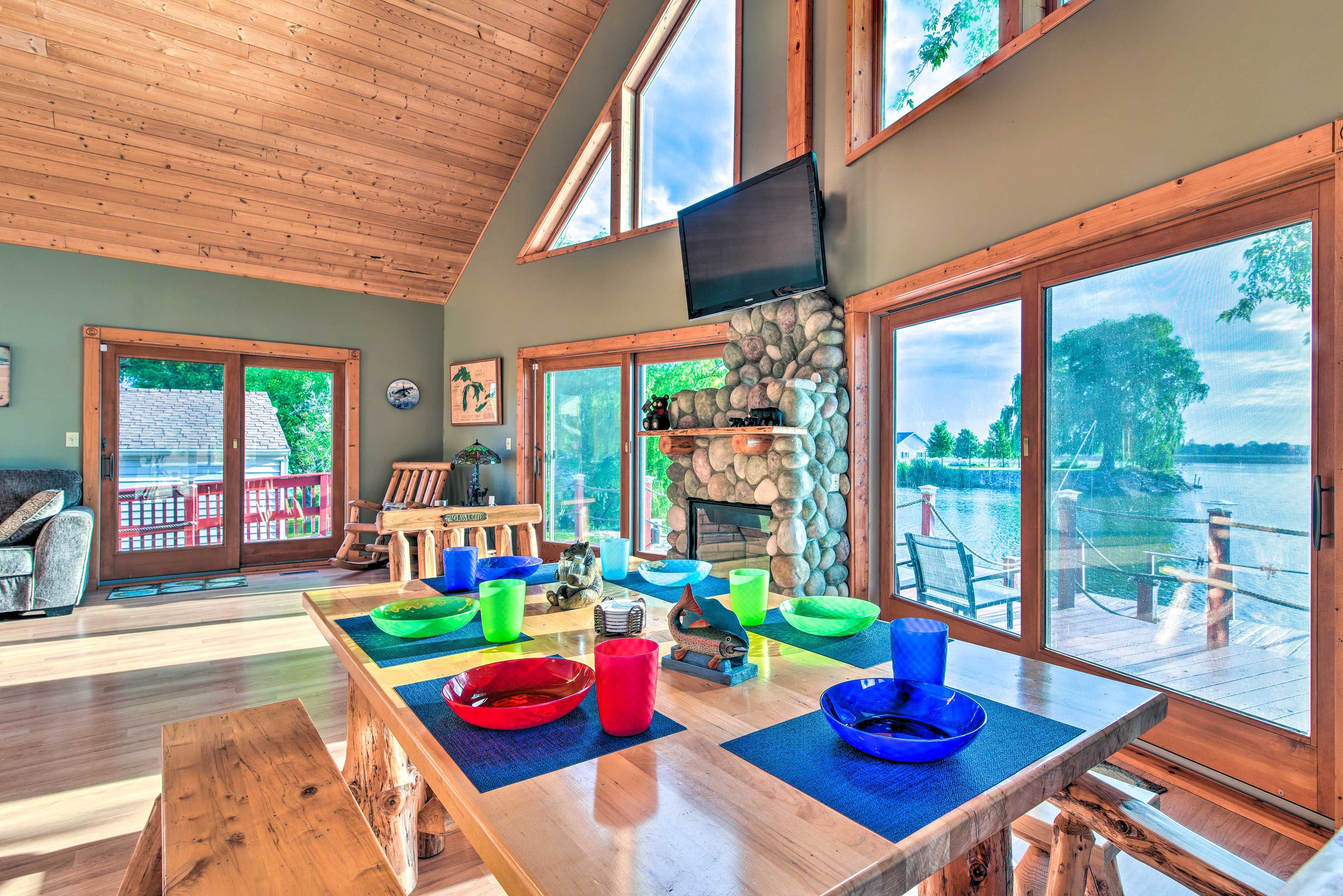 Dining Area | 1st Floor