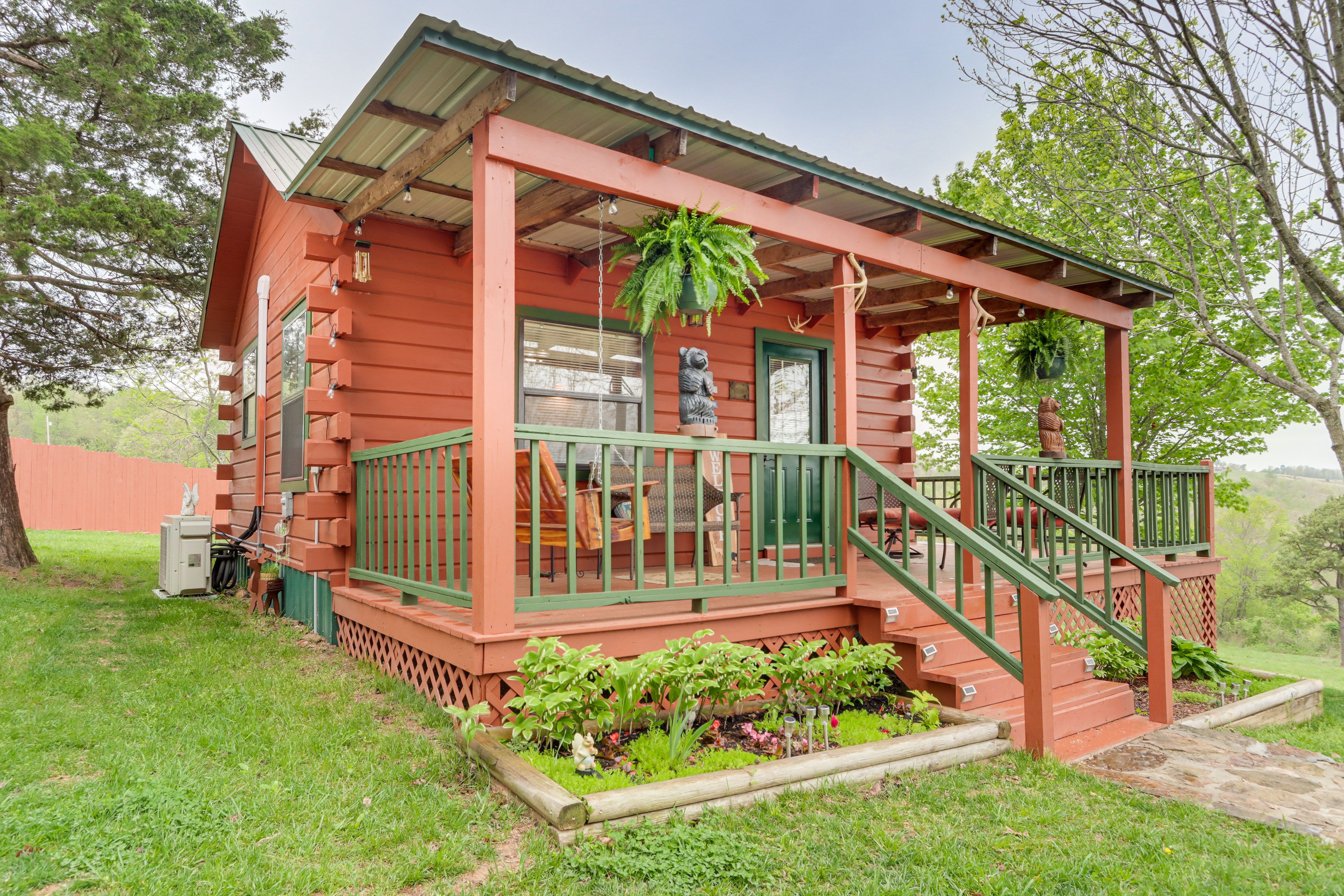 Sand Gap Vacation Rental | 1BR | 1BA | 400 Sq Ft | Stairs Required to Access