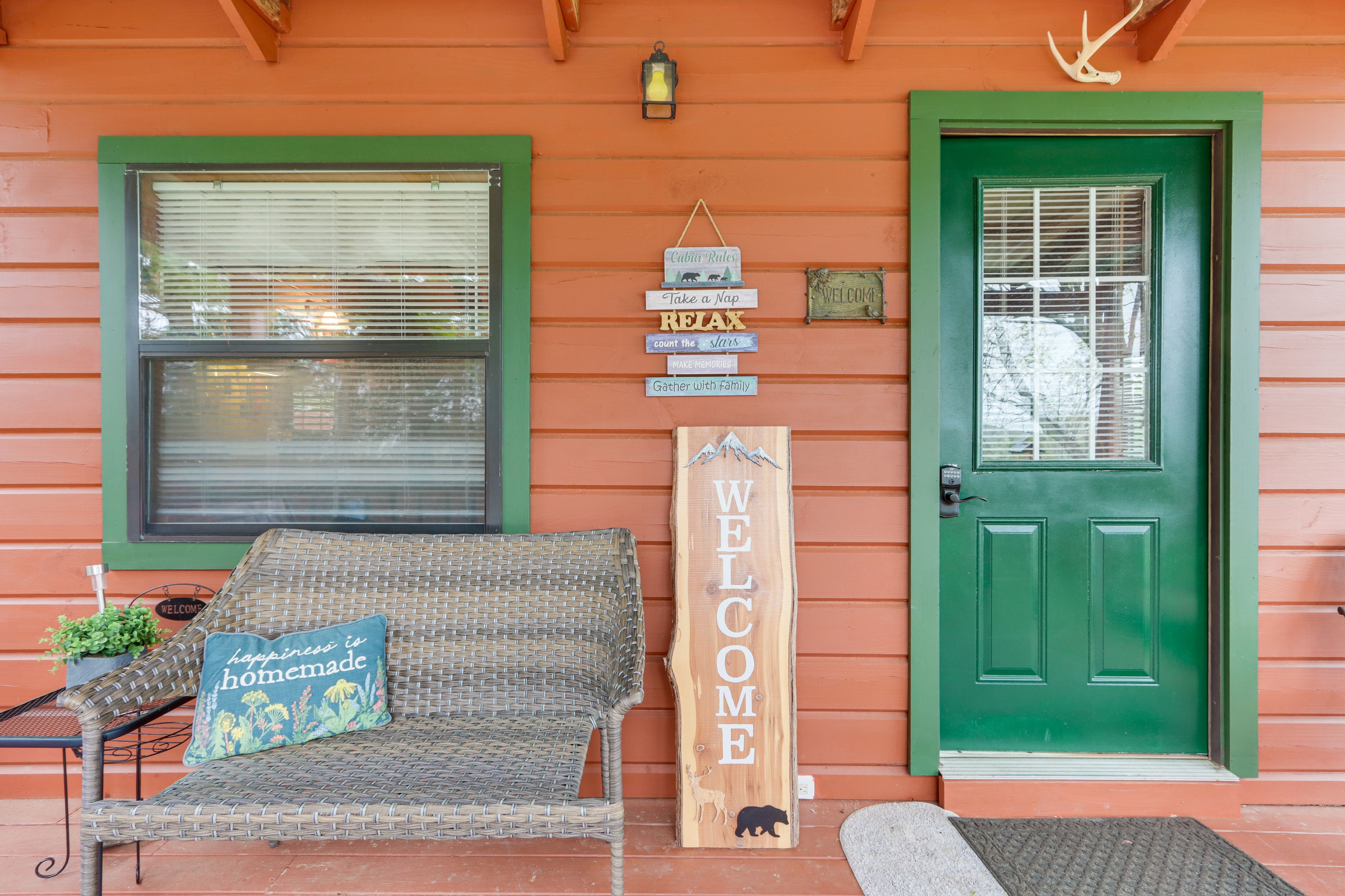 Wraparound Porch | Entry