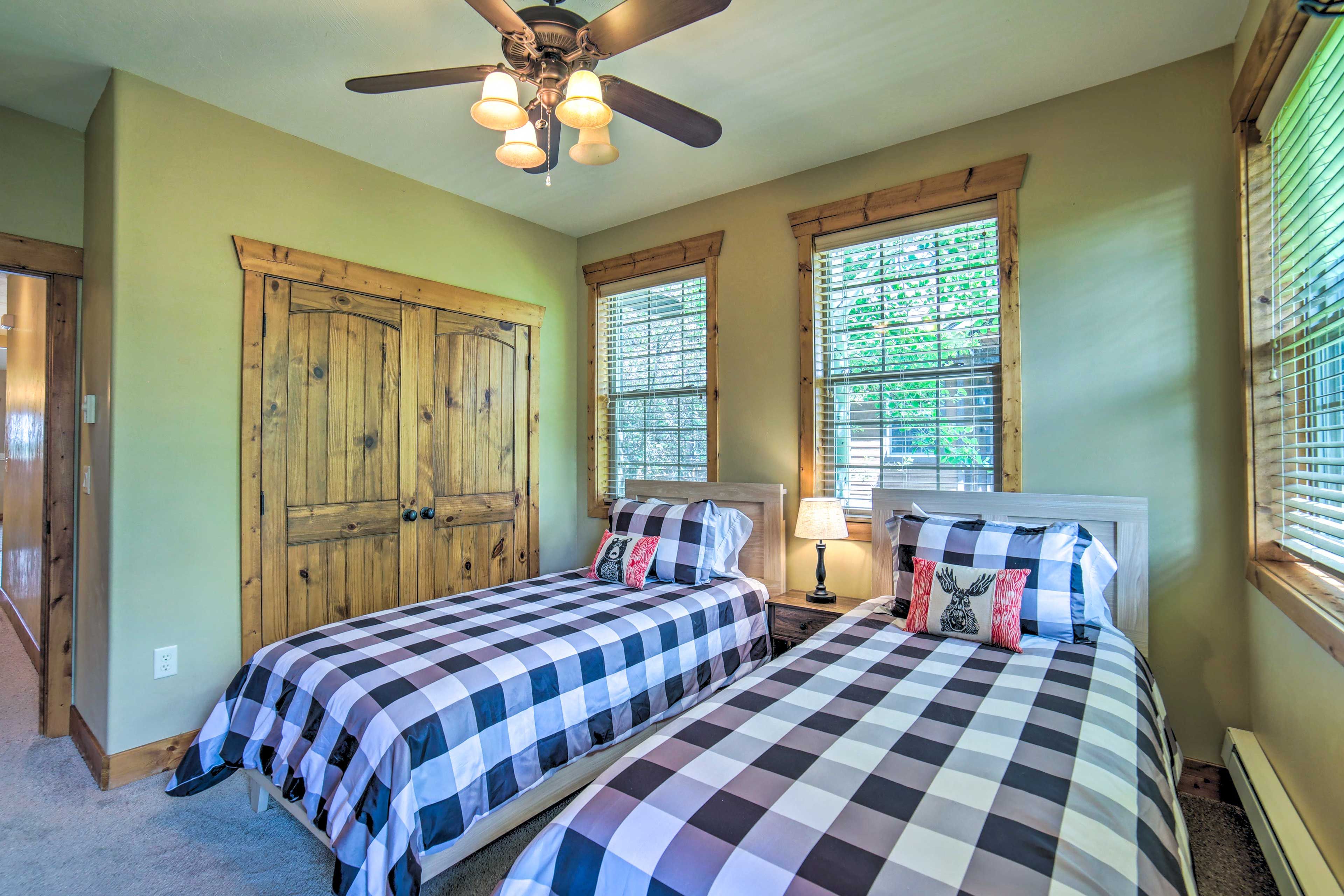 Bedroom 3 | 2 Twin Beds