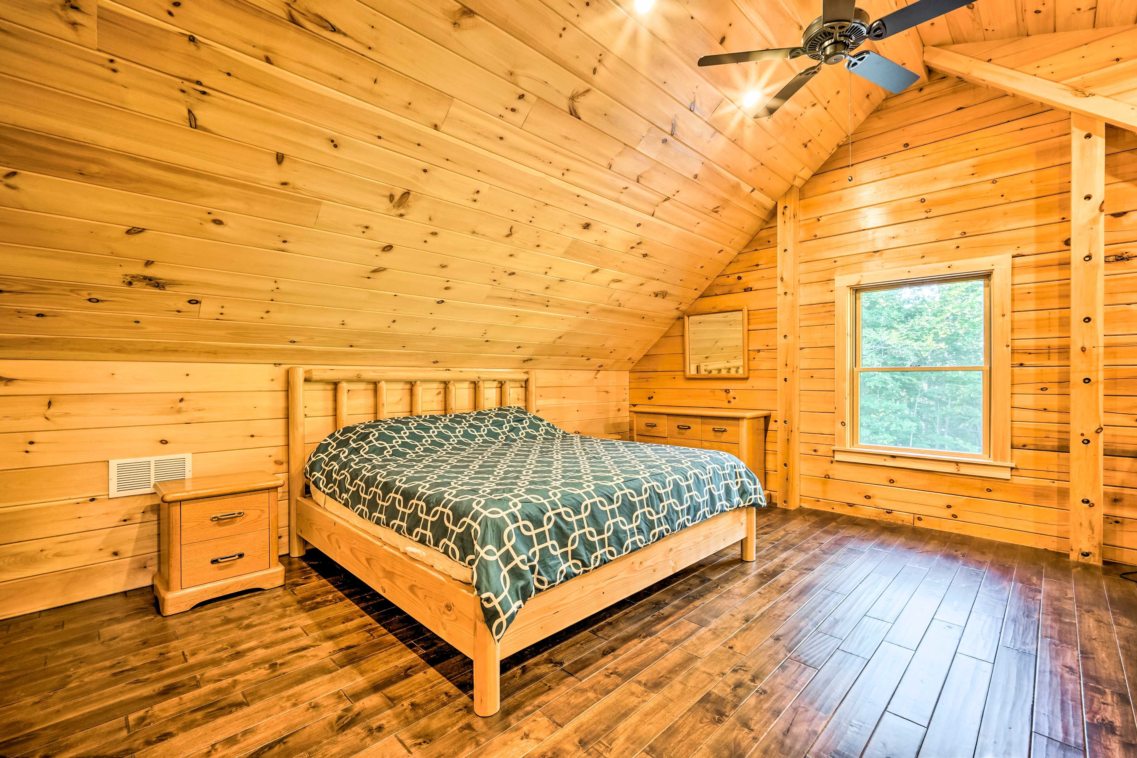 Bedroom 1 (Bedroom Suite) | King Bed | Futon | 2nd Floor