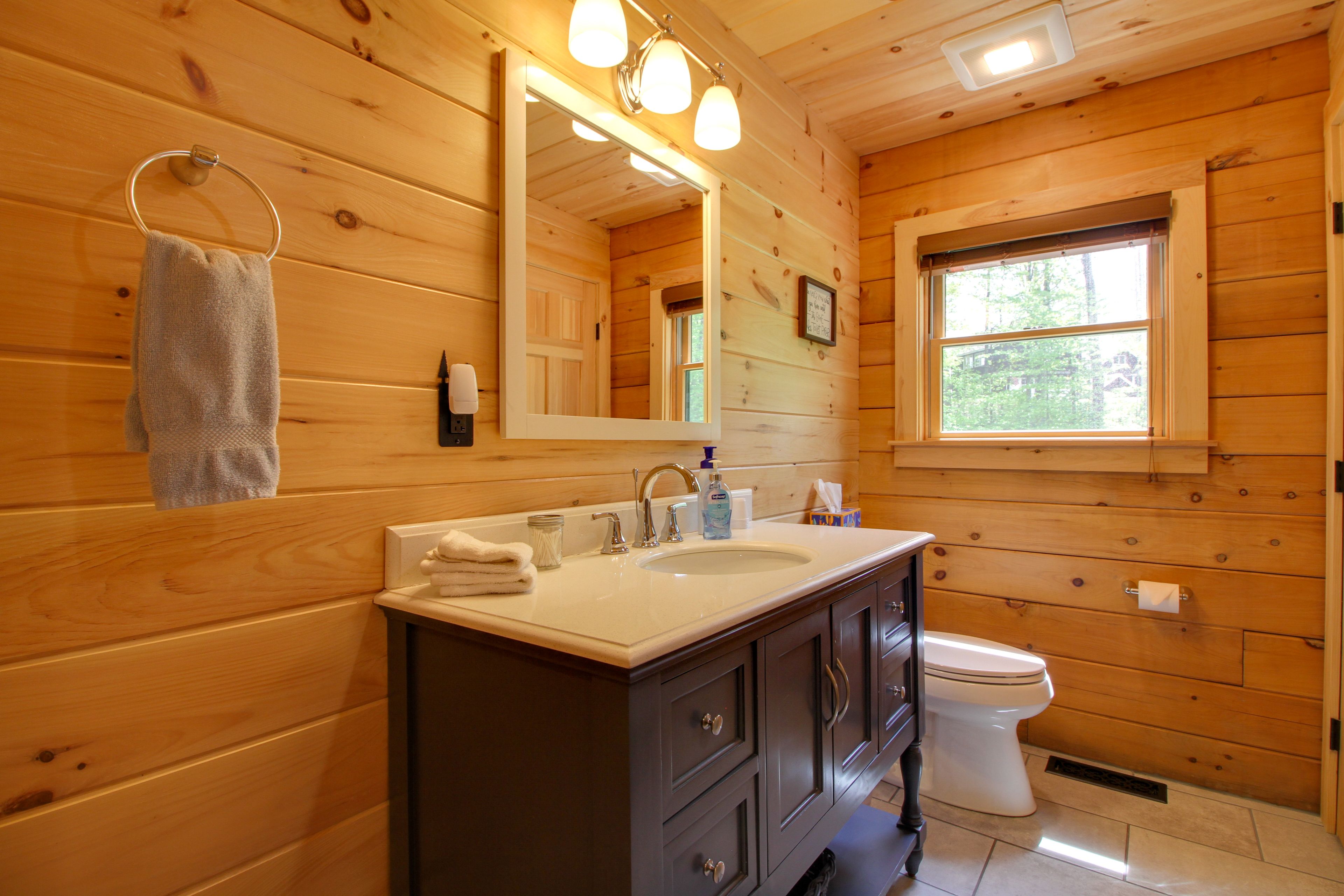 Full Bathroom