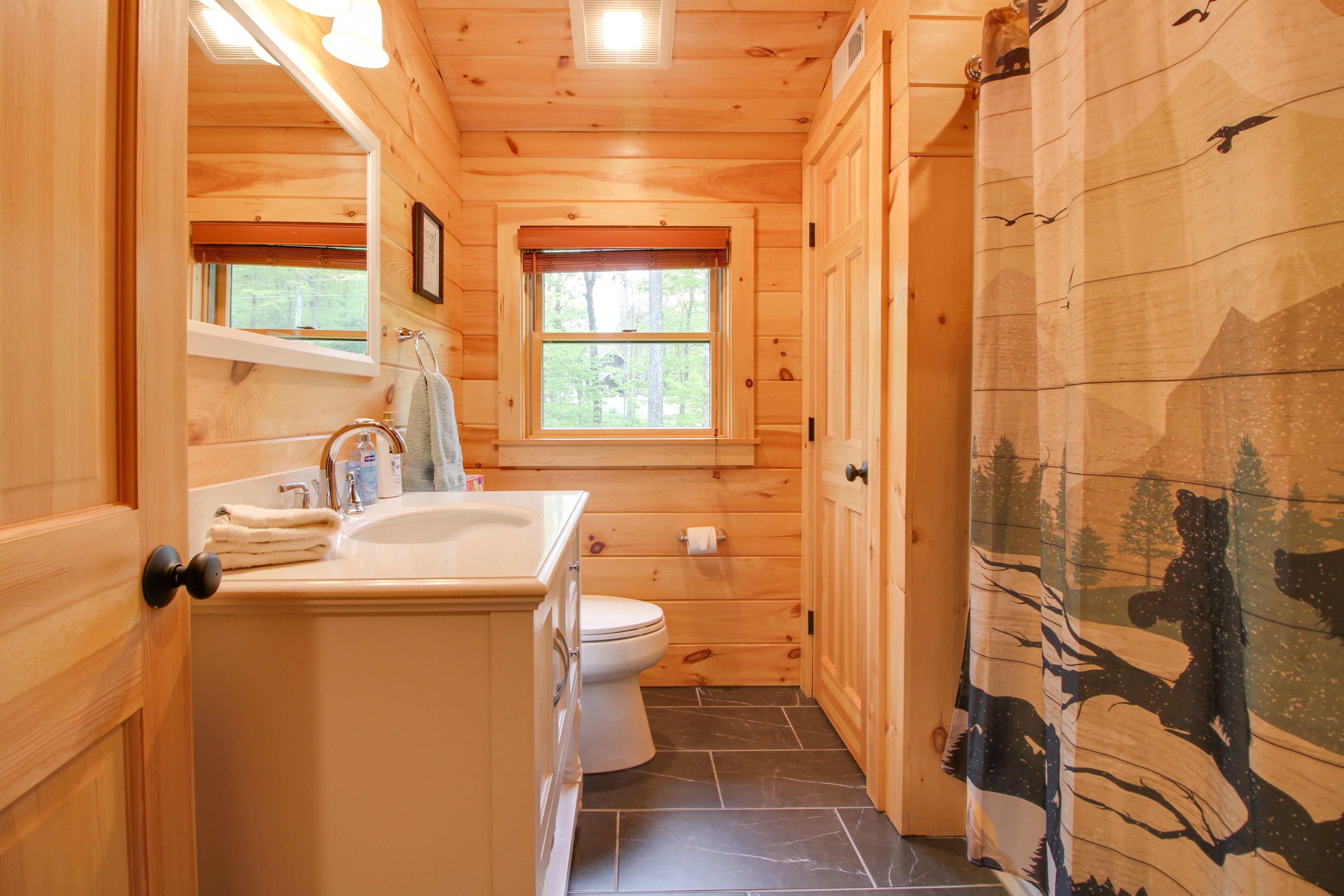 En-Suite Bathroom