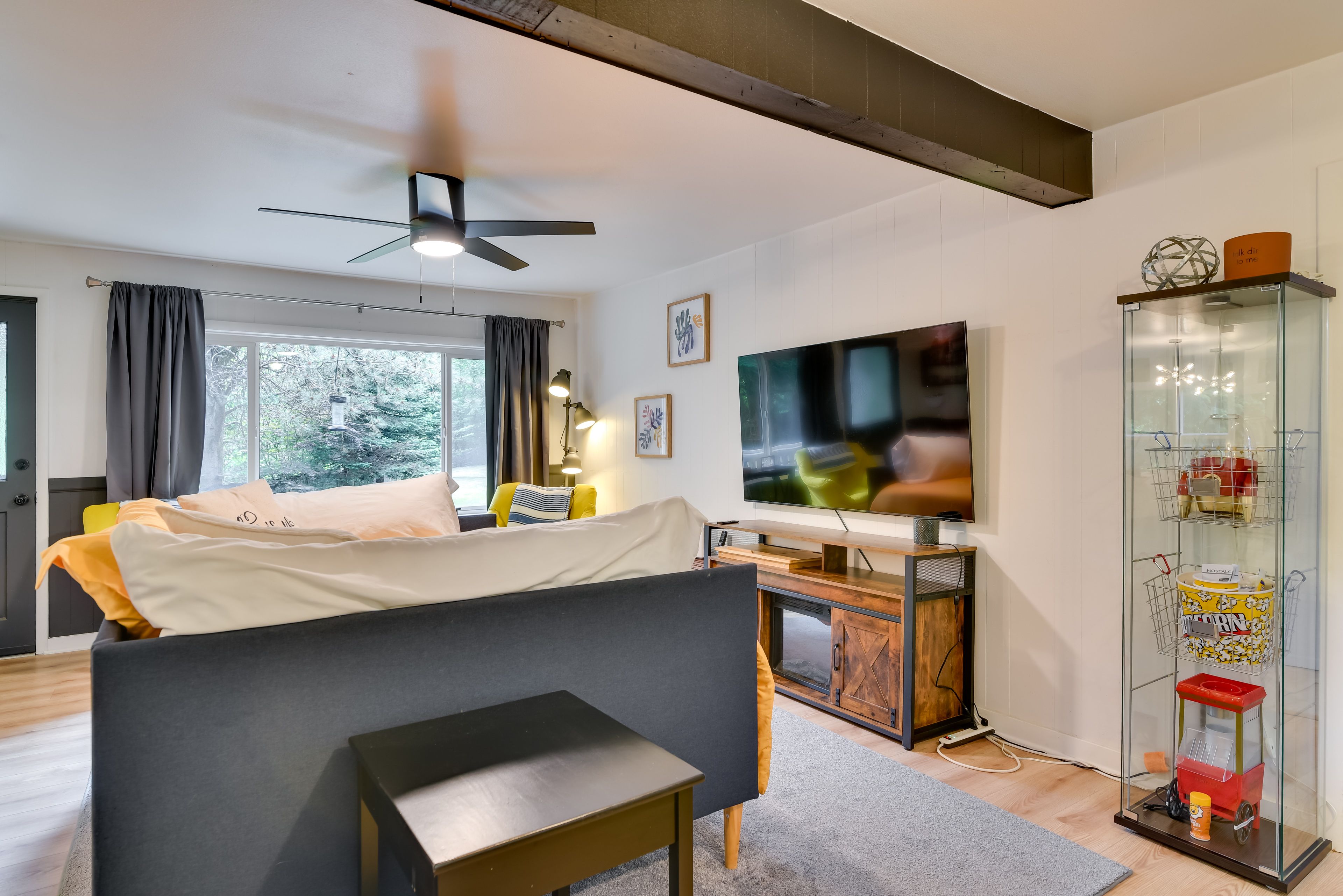 Living Area | 1st Floor | Full Sleeper Sofa
