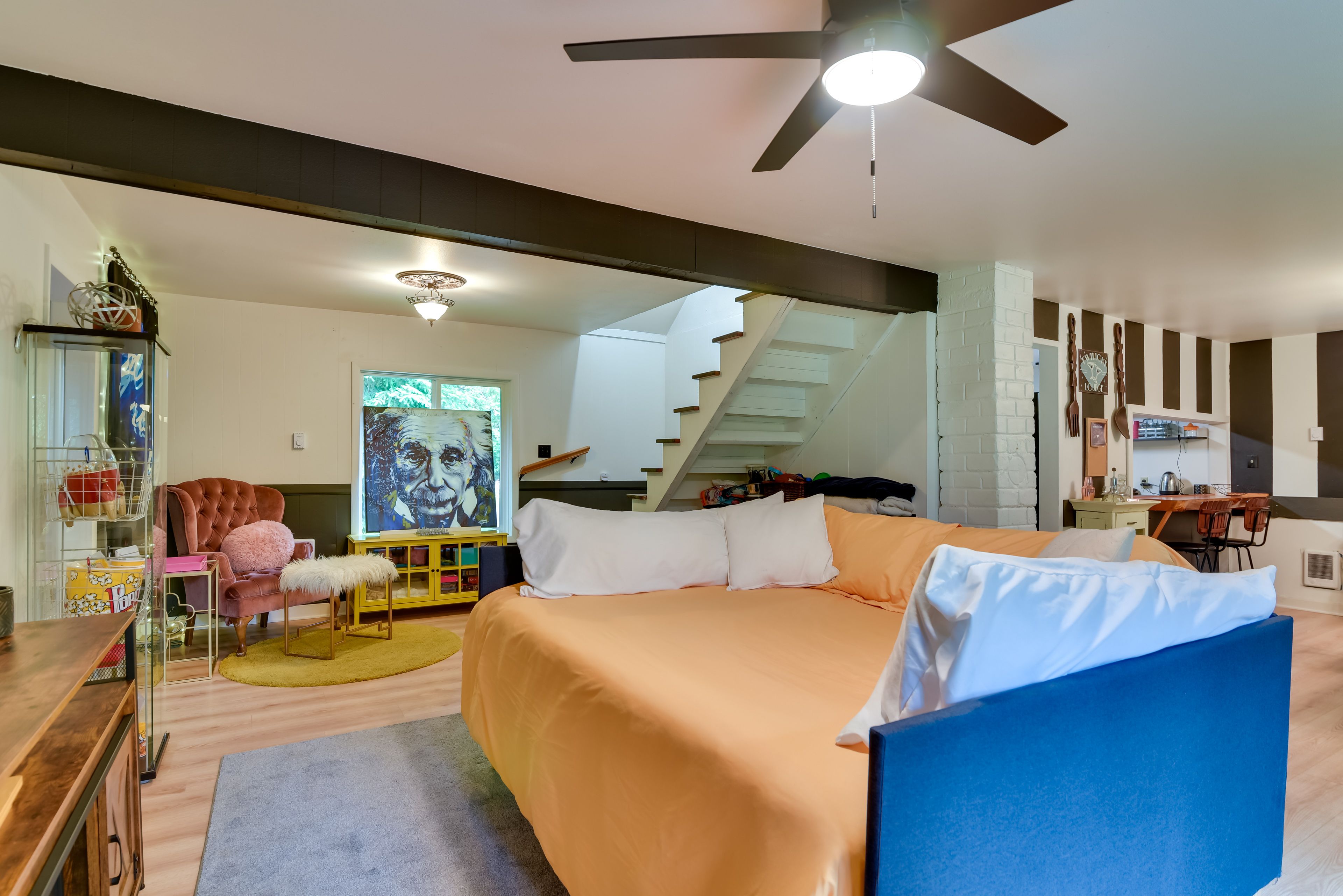 Living Area | Free WiFi | Smart TV | Electric Fireplace | Board Games