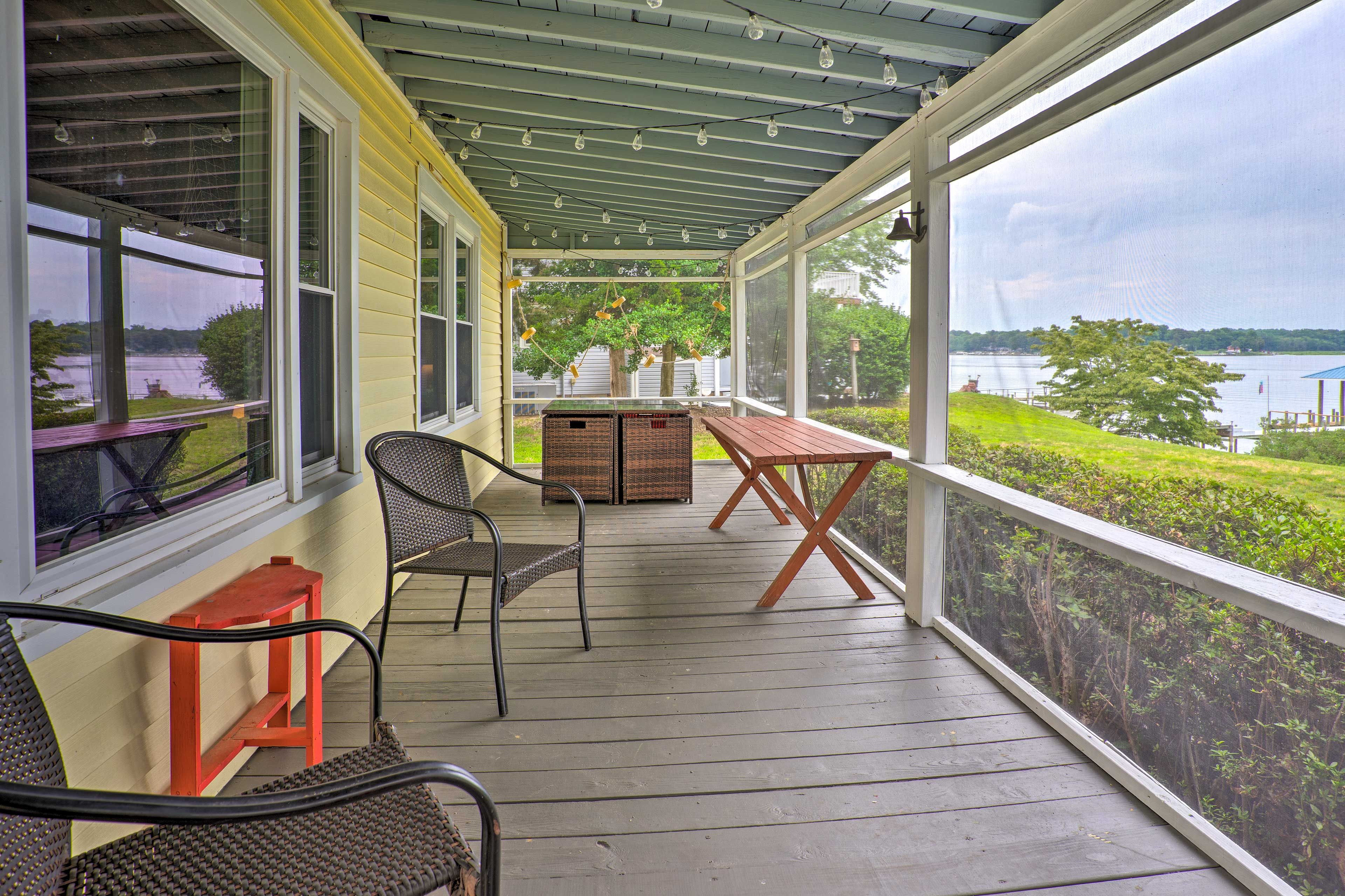 Screened-In Porch