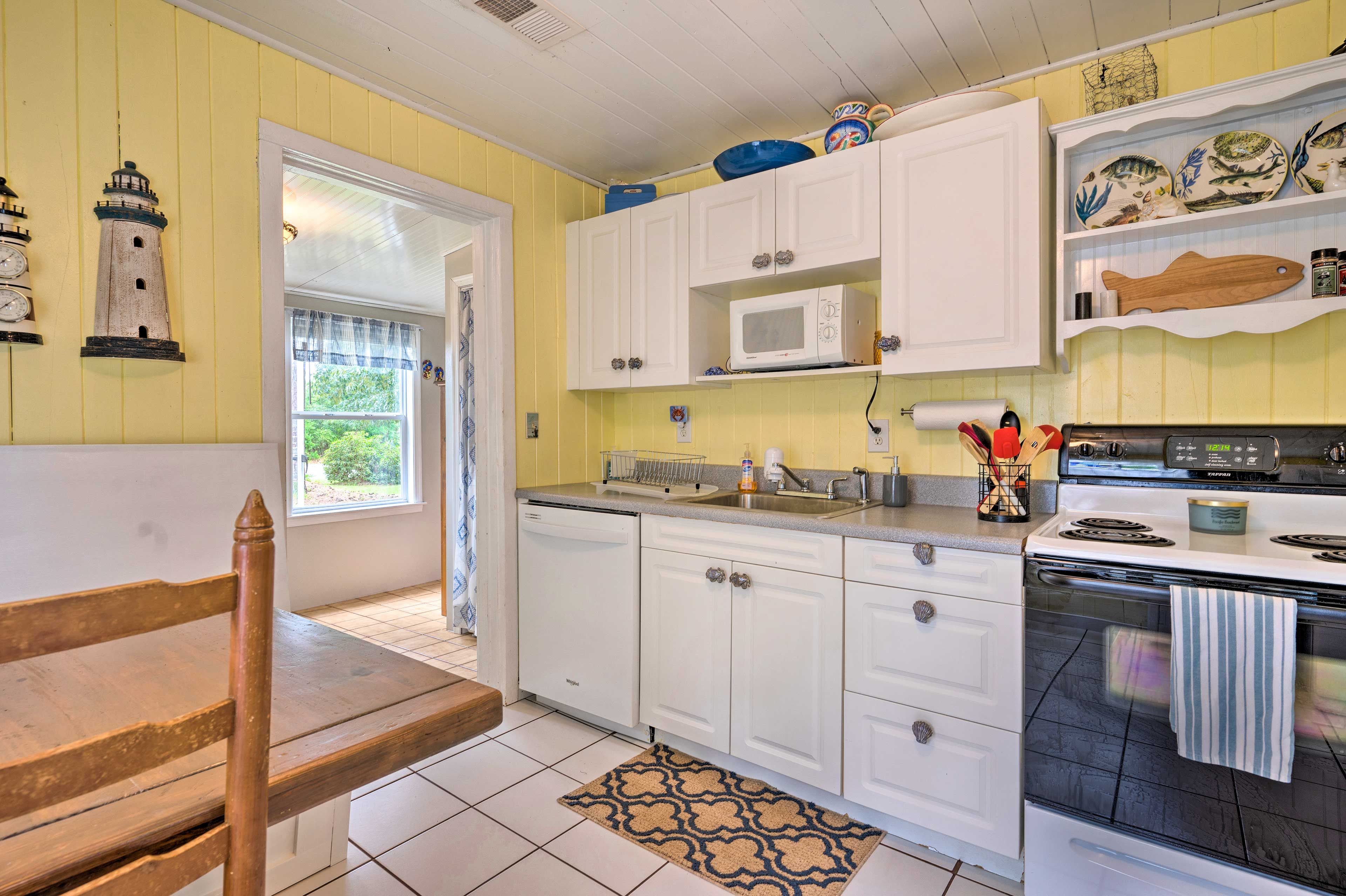Kitchen | Cooking Basics | Toaster | Blender