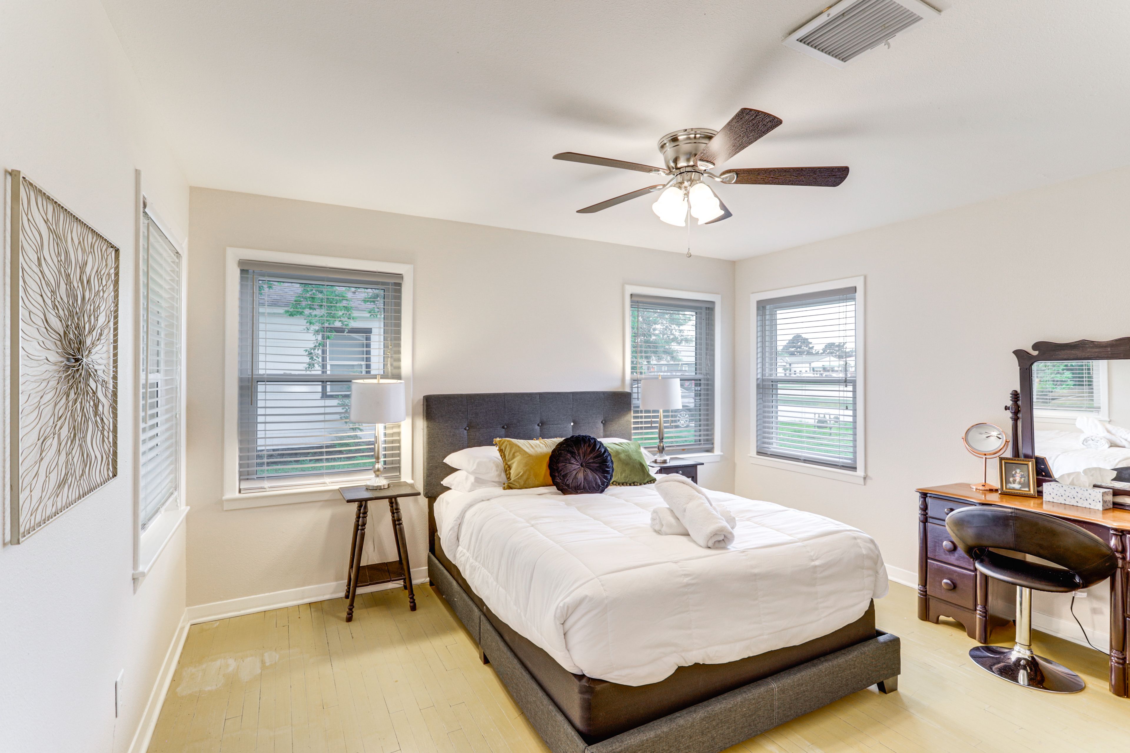 Bedroom 1 | Queen Bed | Linens Provided