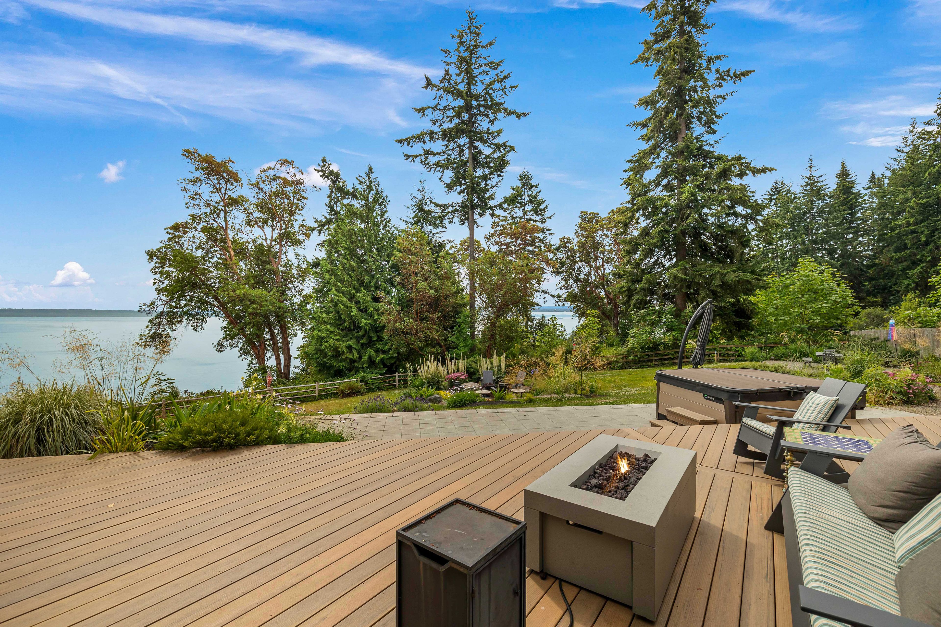 Deck | Fire Pit | Private Hot Tub