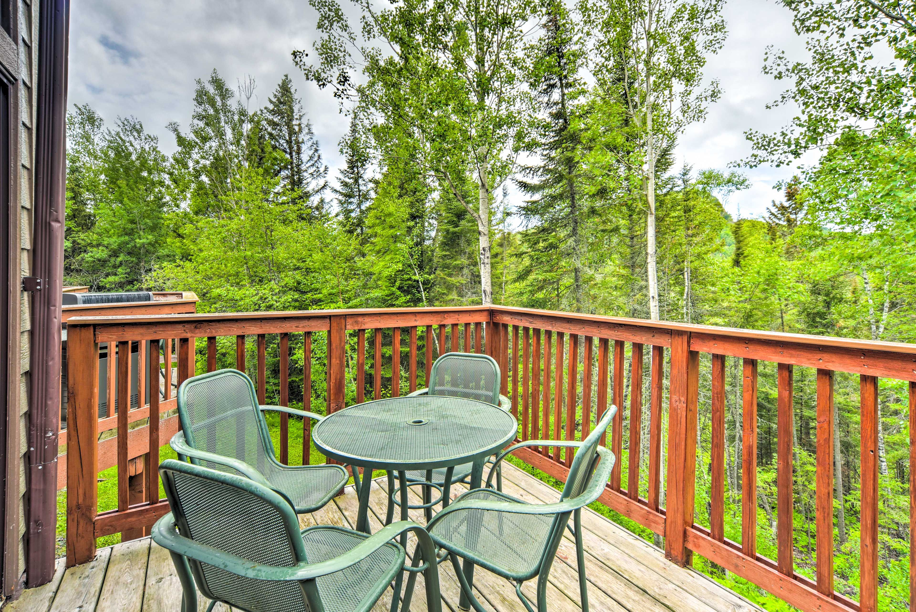 Furnished Deck | Gas Grill (Propane Provided)