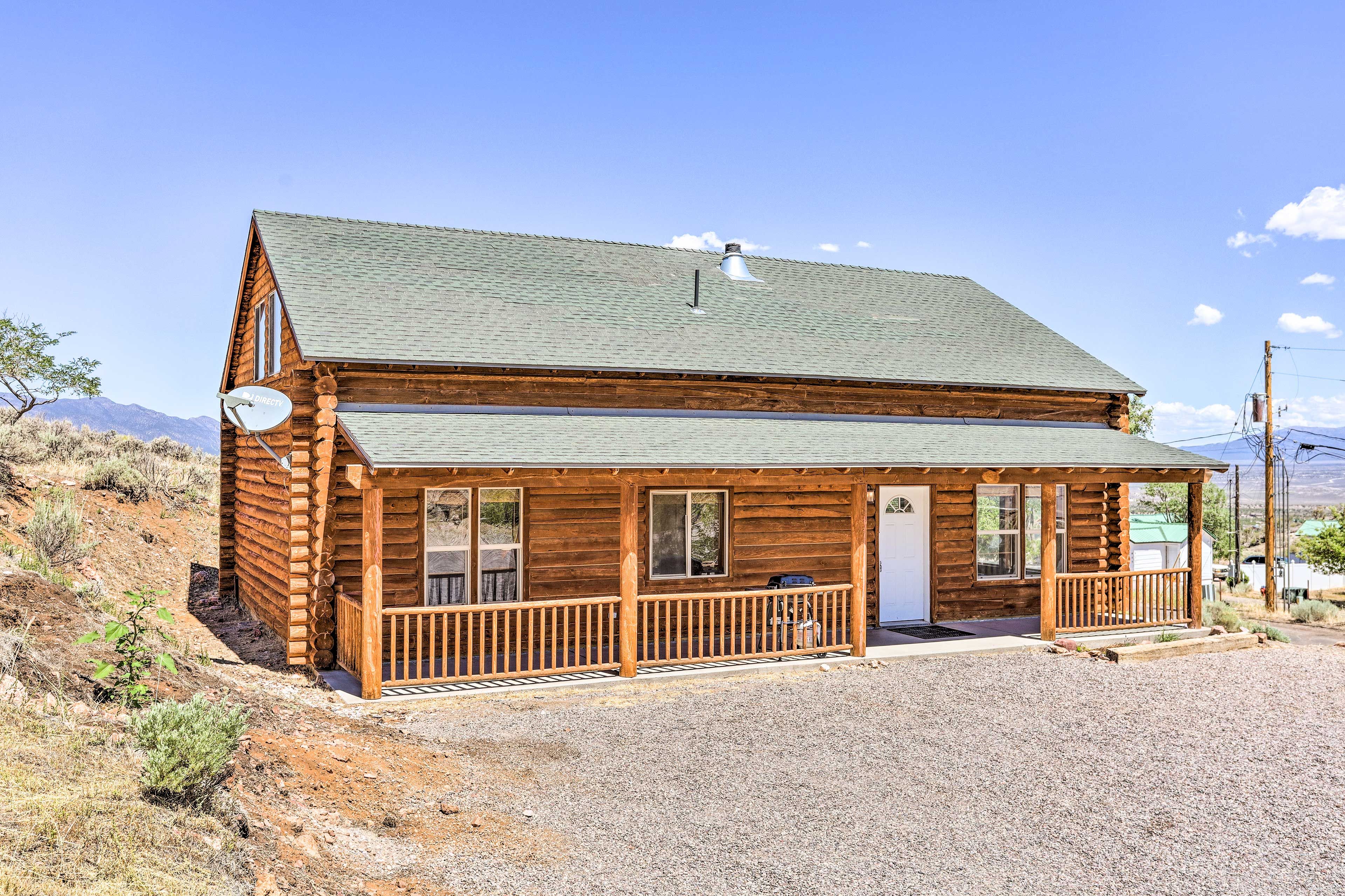 Pioche Vacation Rental | 4BR | 3BA | 1,700 Sq Ft | Step-Free Entry