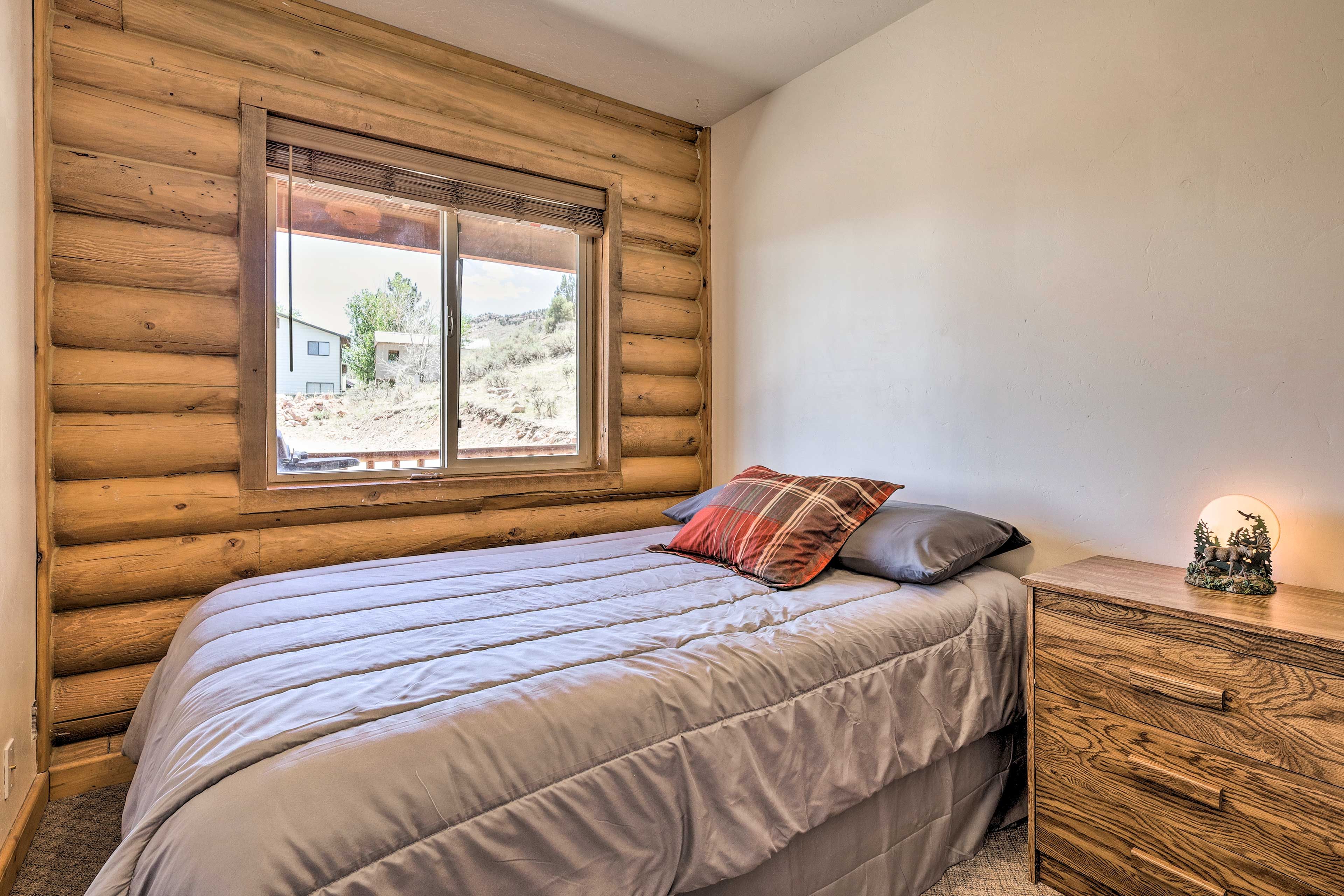 Bedroom 2 | Full Bed | Main Level | Linens Provided