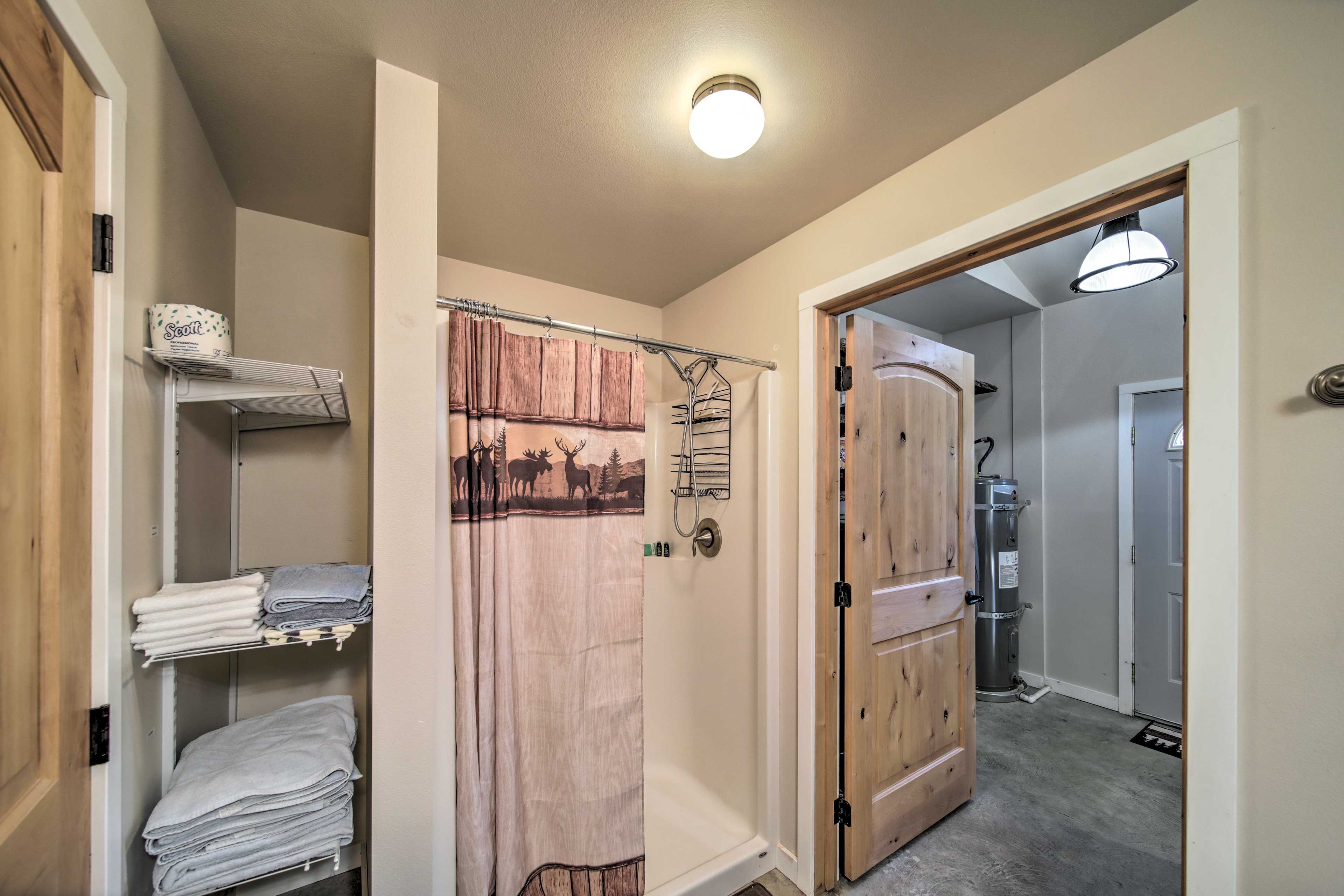 Full Bathroom
