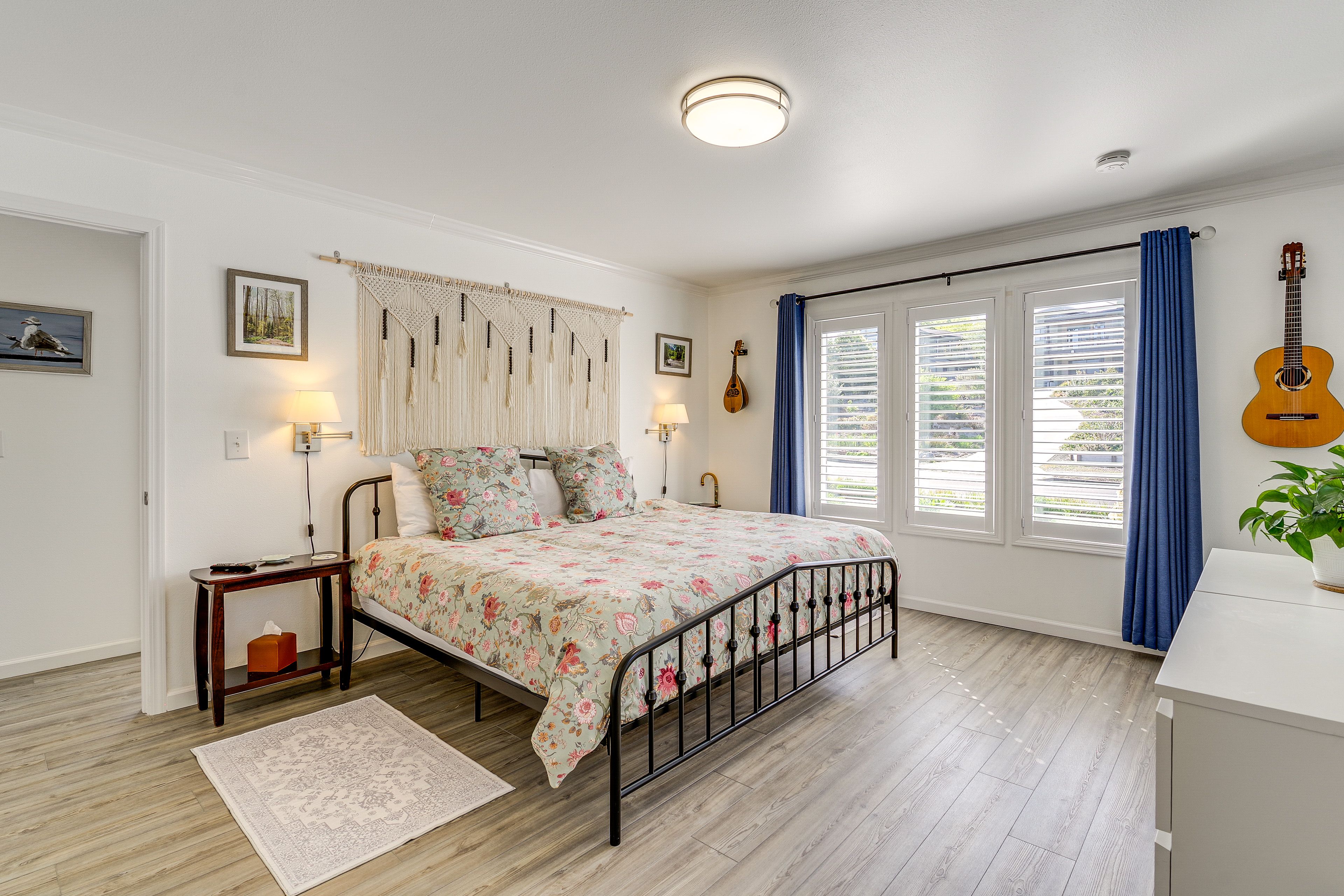 Bedroom 1 | King Bed | Linens Provided