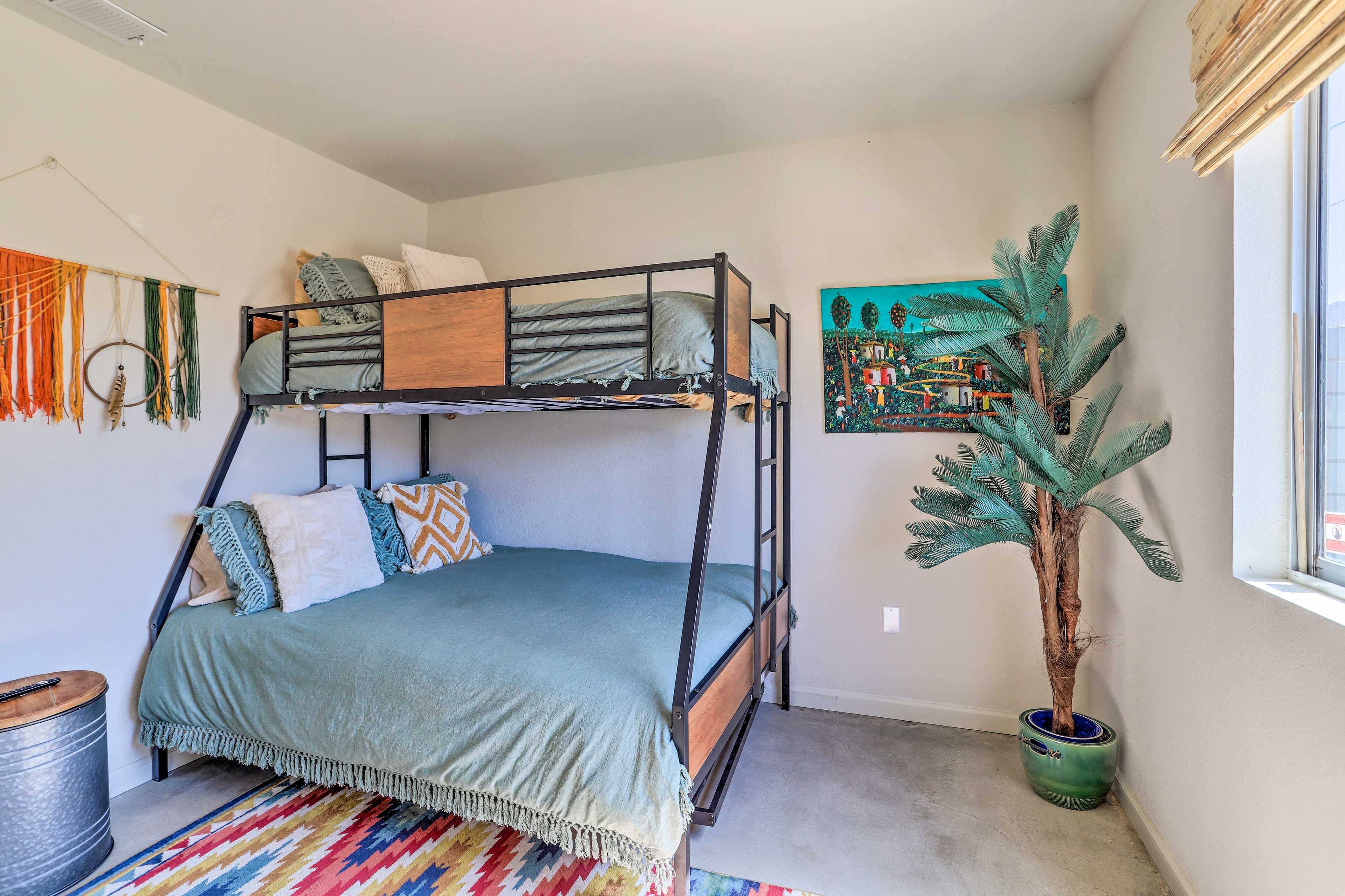 Bedroom 4 | Twin/Full Bunk Bed | Smart TV