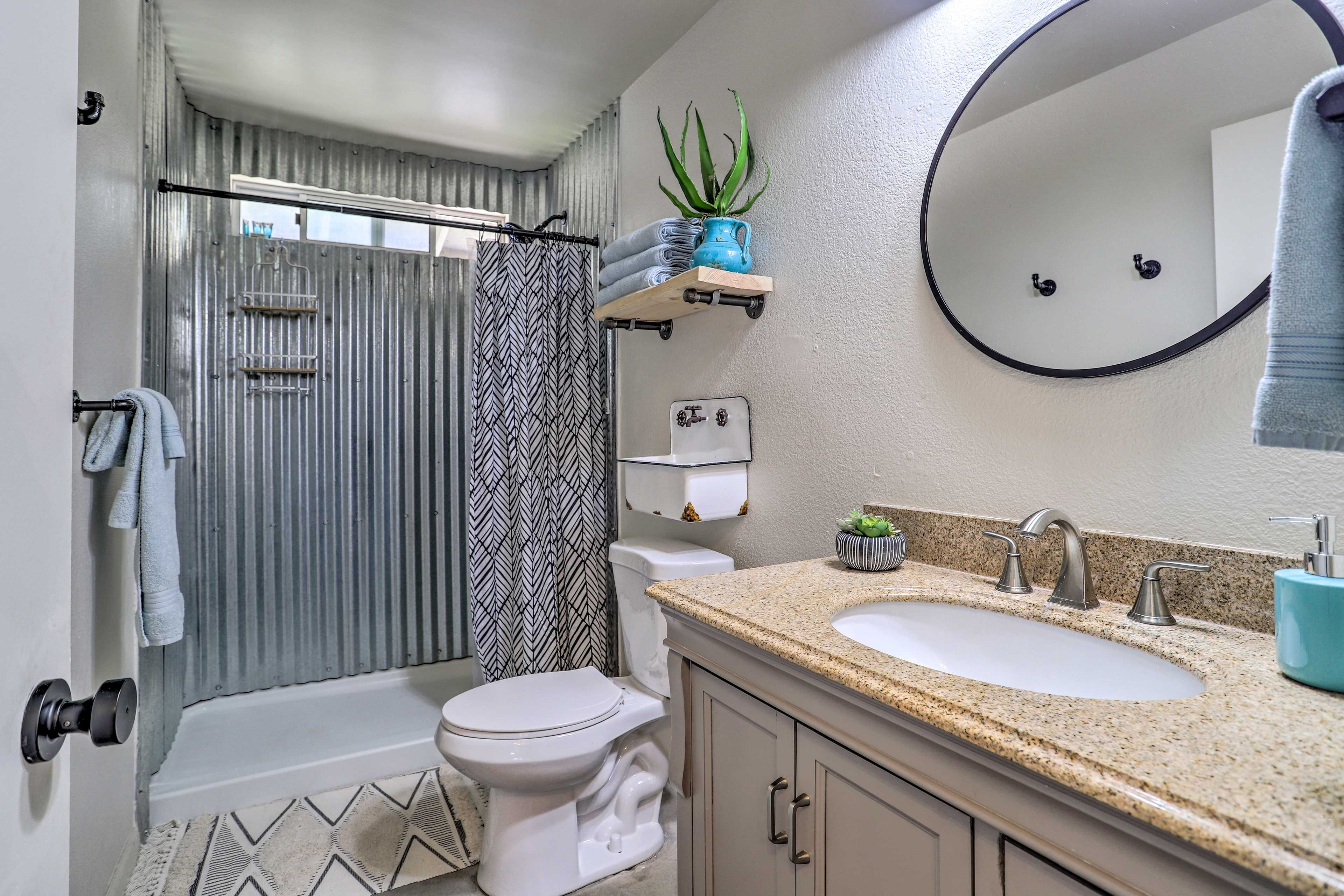 Full Bathroom | Hair Dryer
