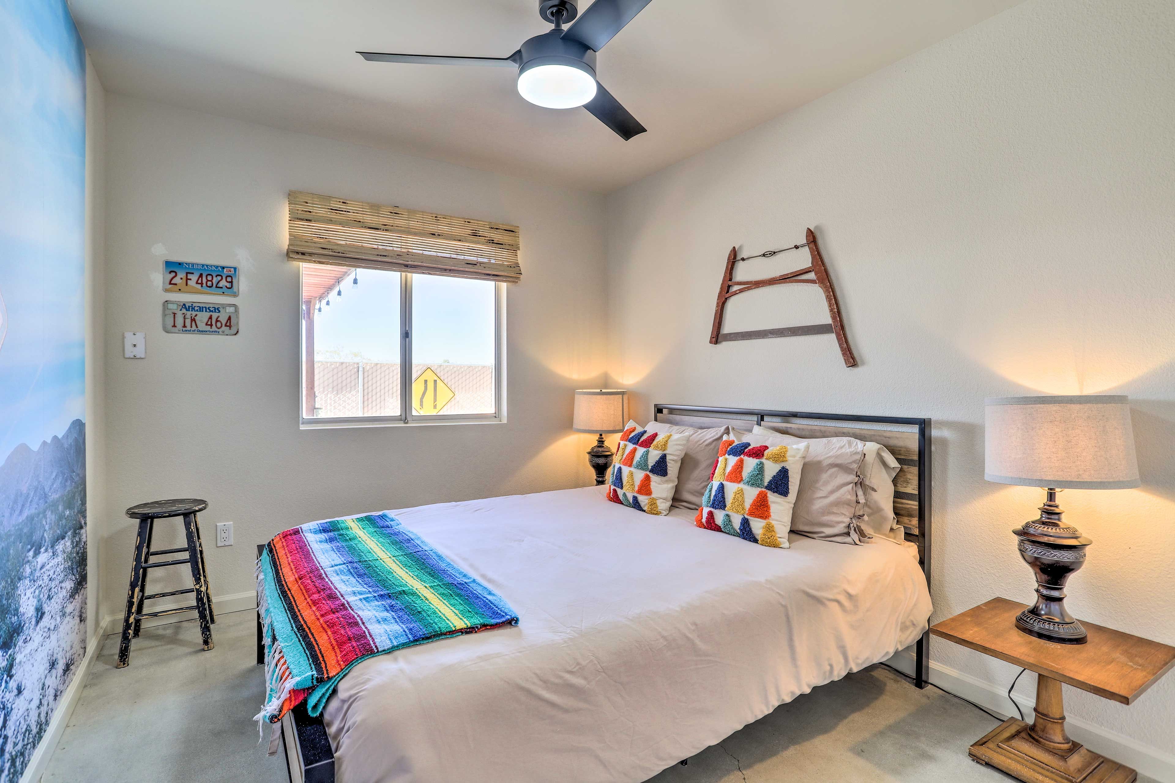 Bedroom 2 | Queen Bed