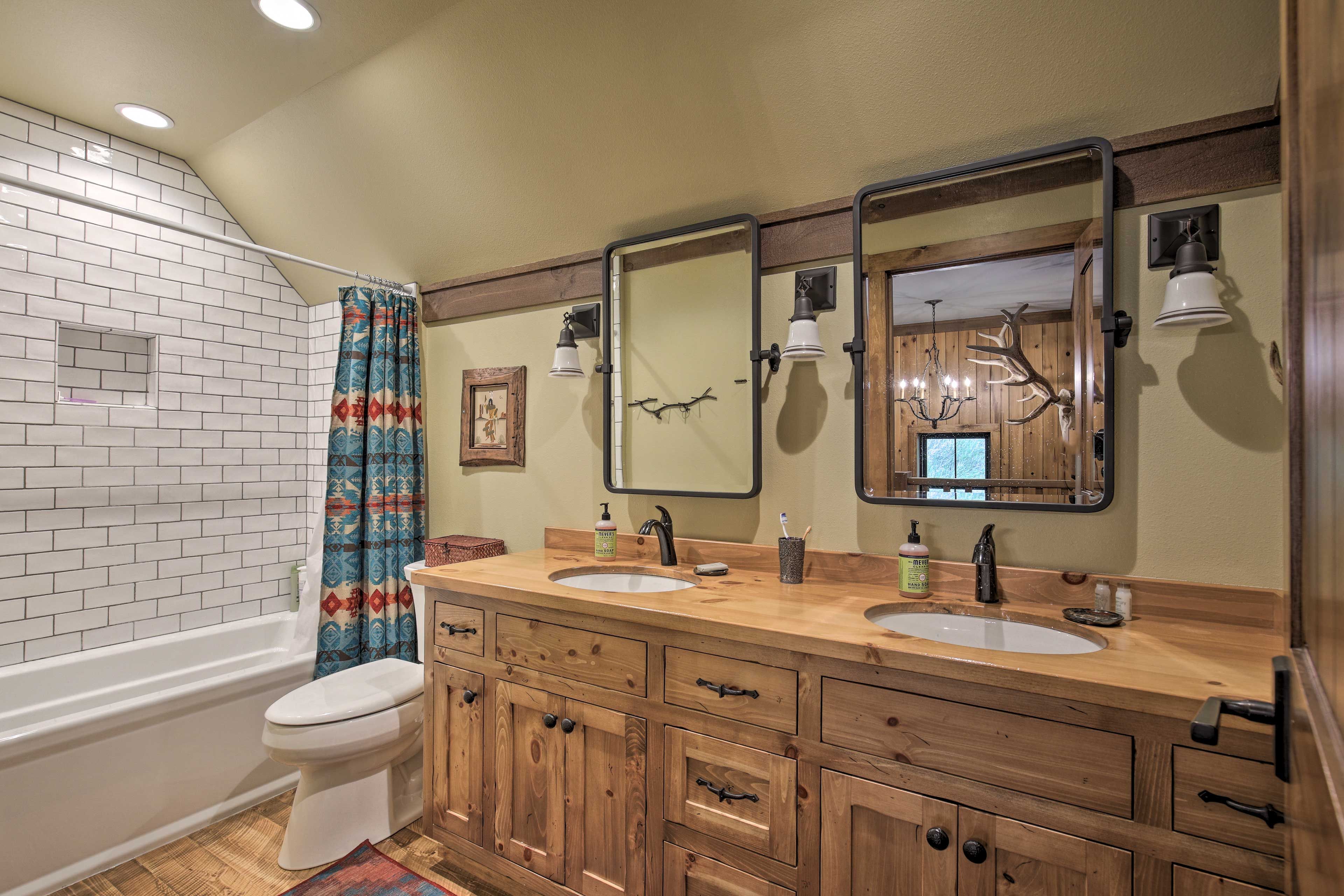 Full Bathroom
