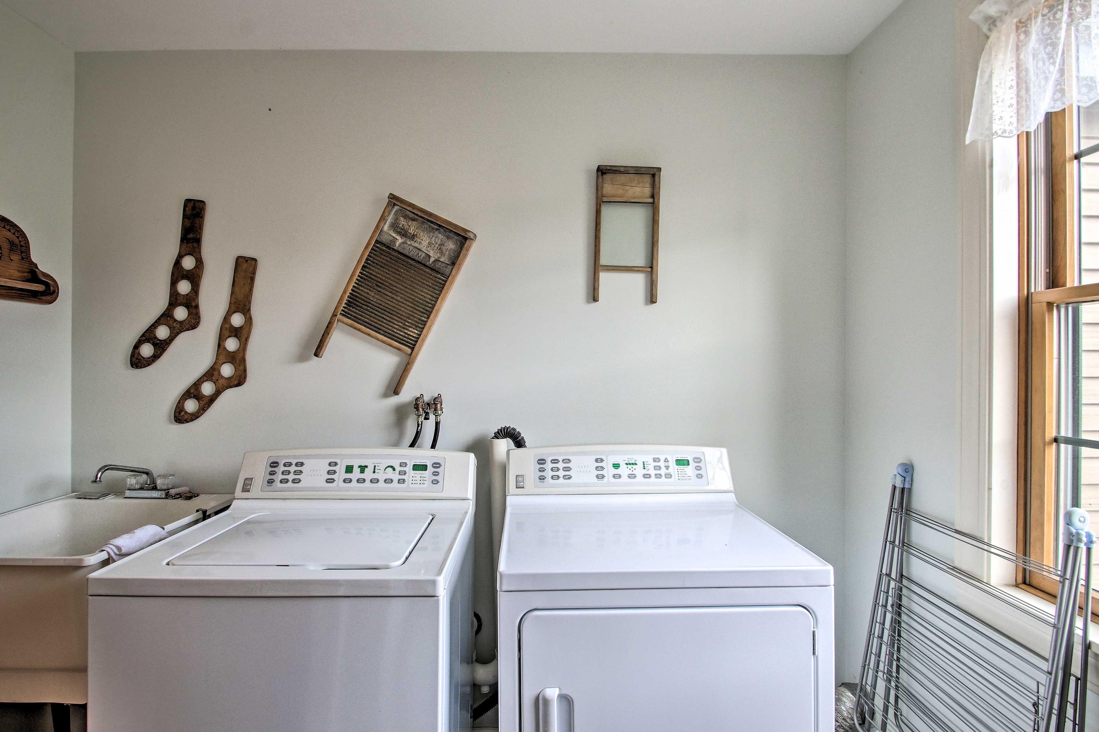 Laundry Area | Washer/Dryer | Iron/Board | Hangers | Trash Bags/Paper Towels