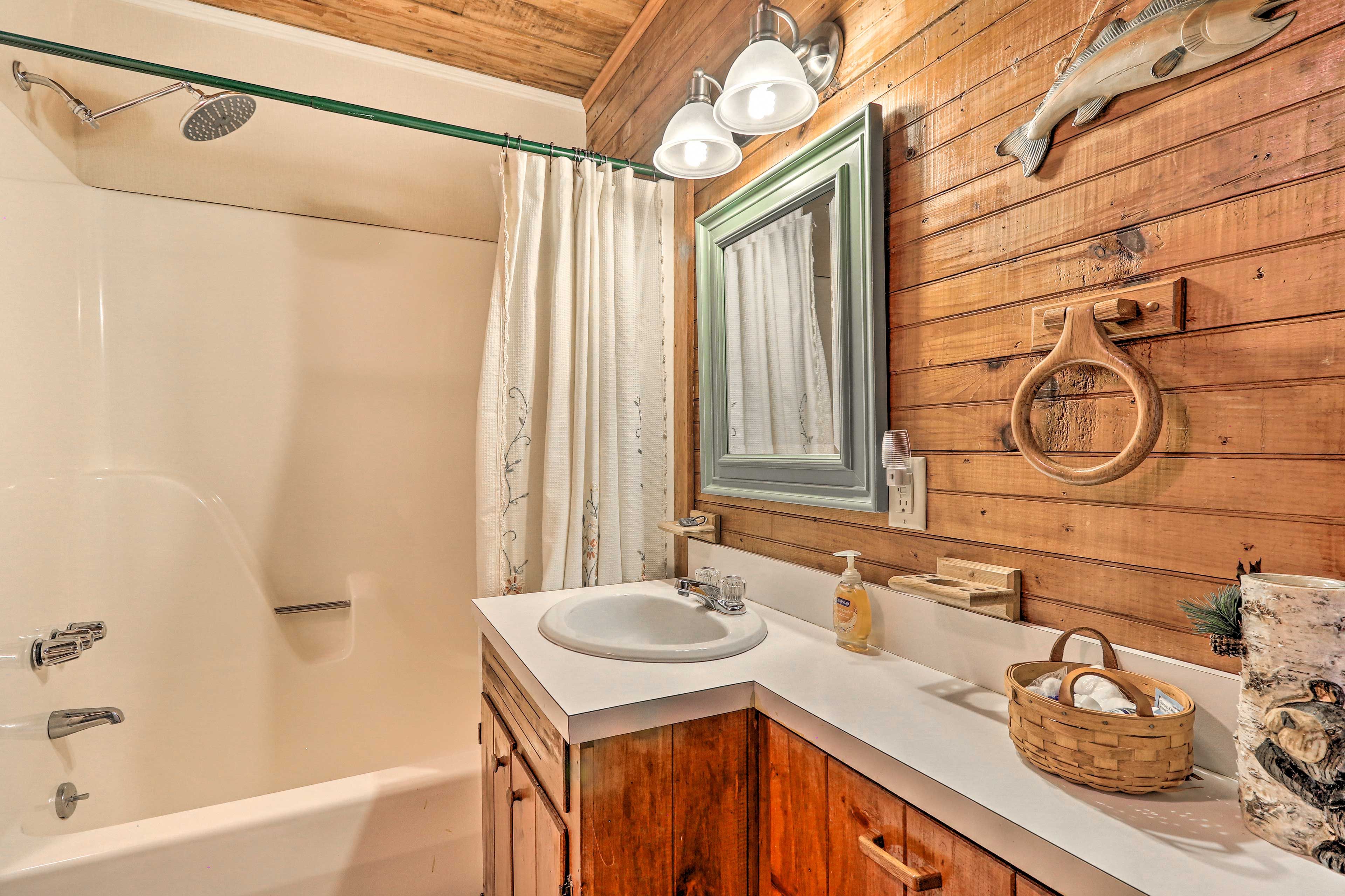 Full Bathroom