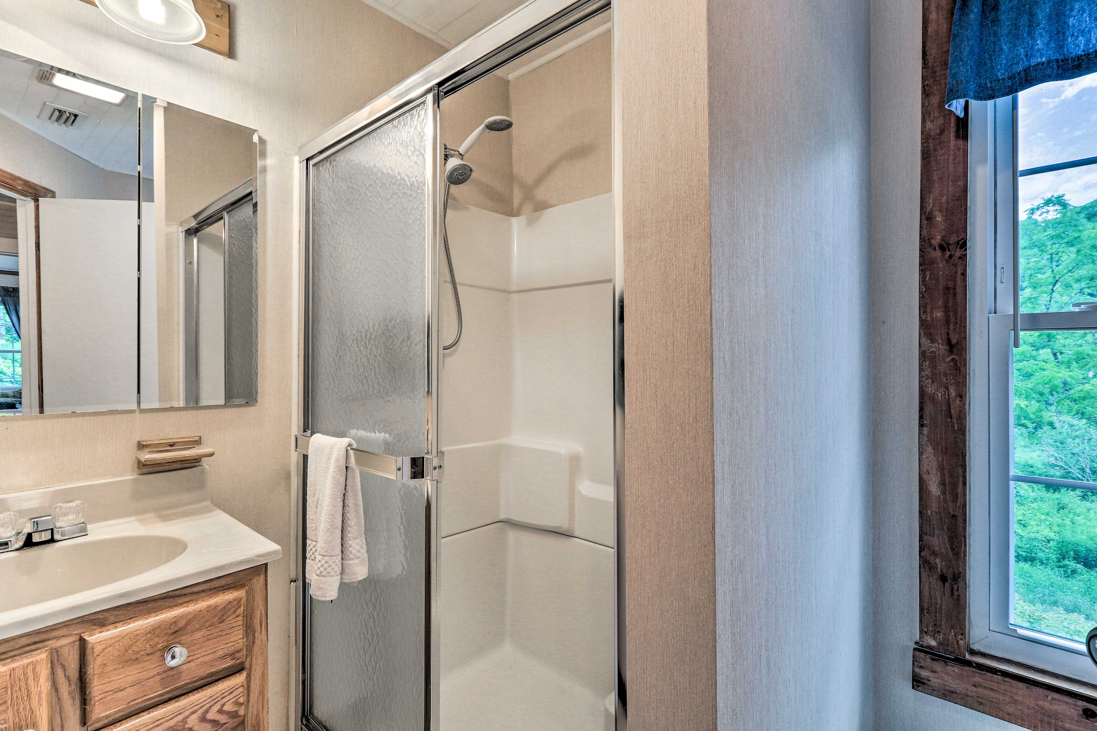 Full Bathroom