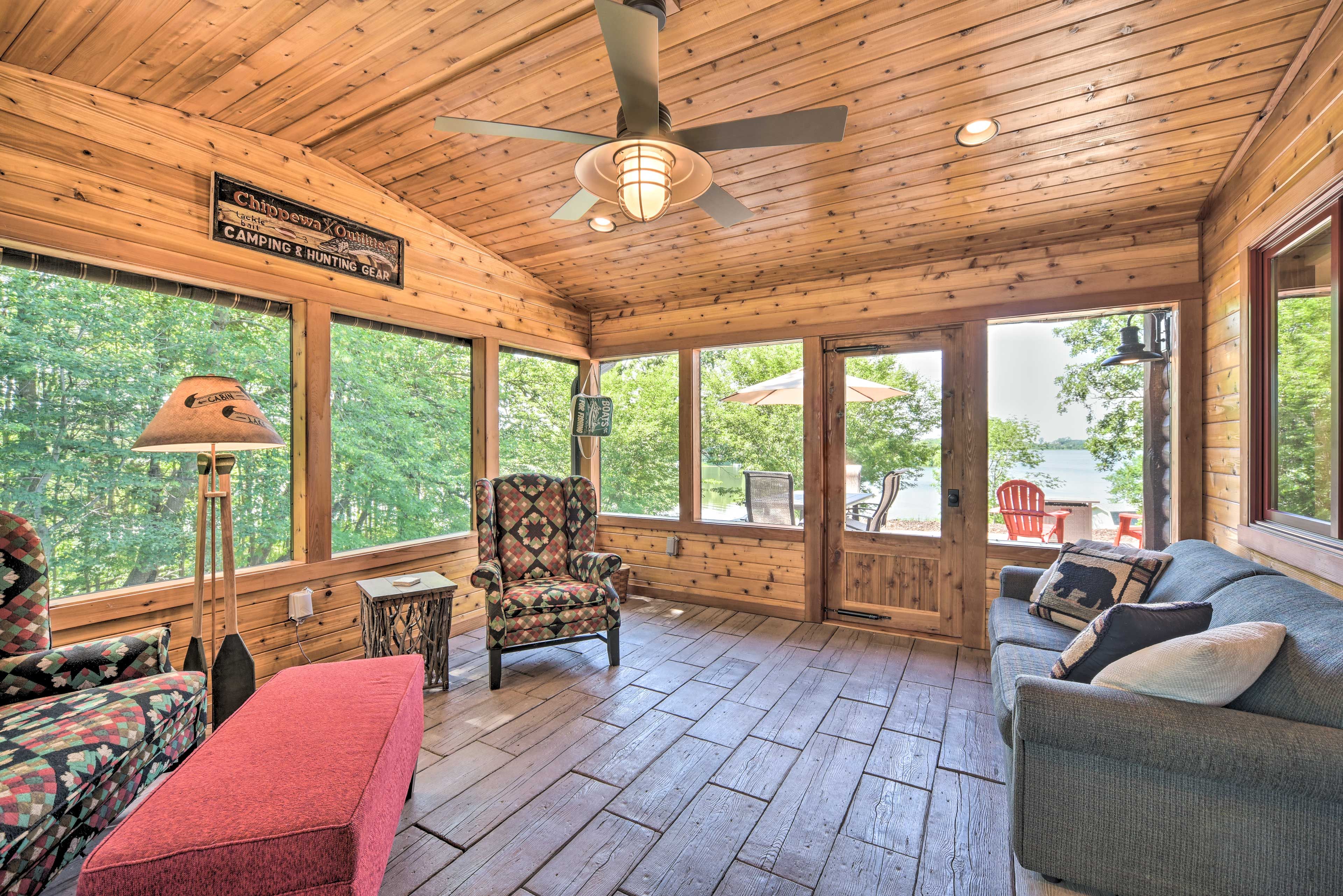 Enclosed Porch | Full Sleeper Sofa