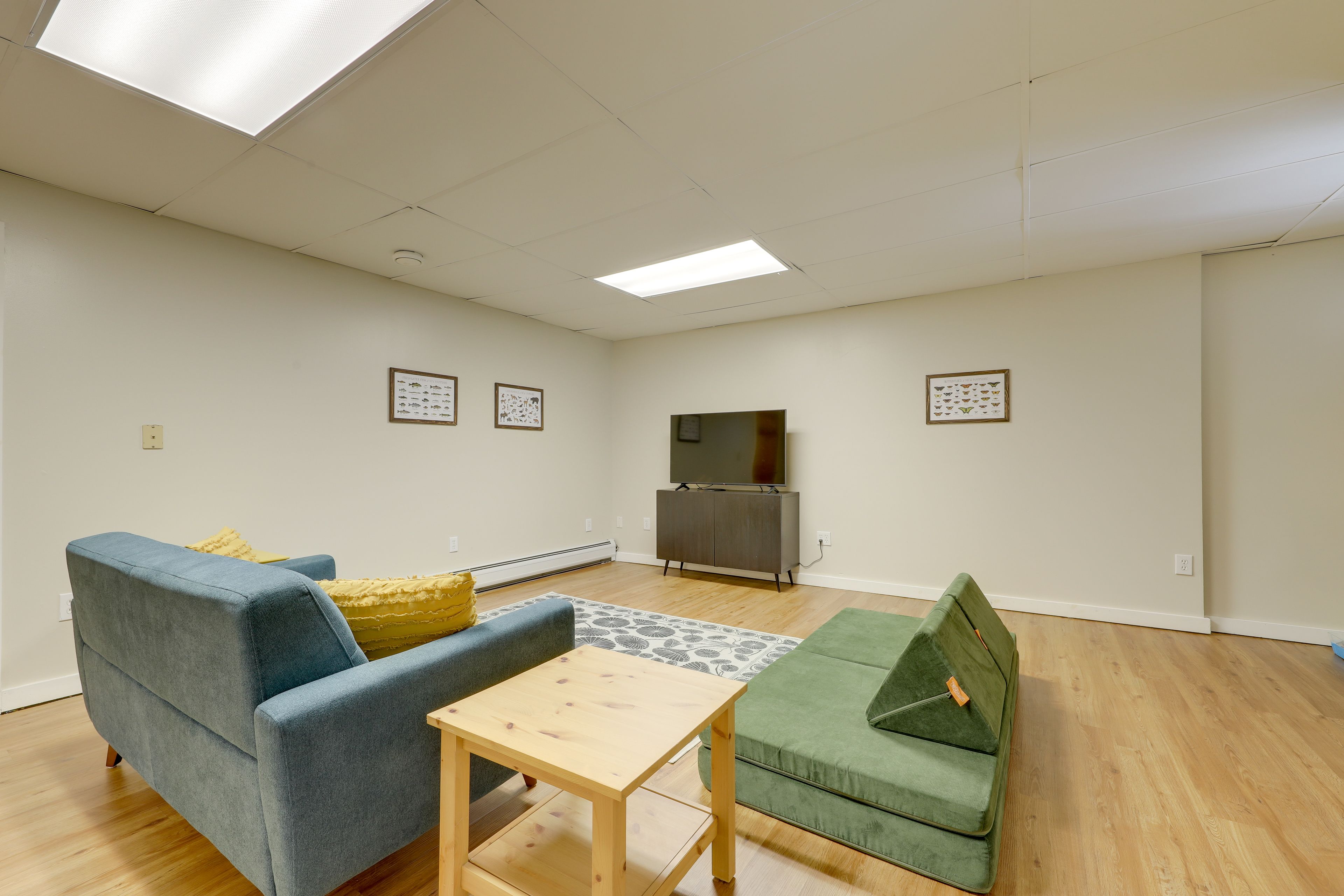Game Room | Smart TV | Gaming Console