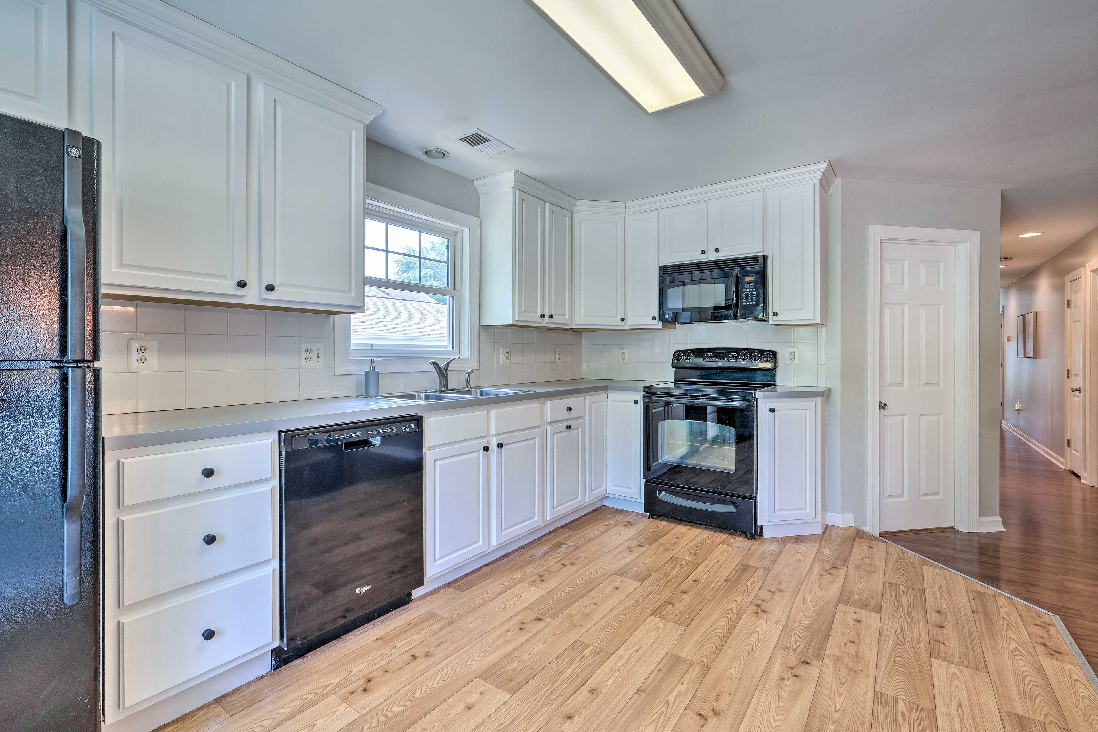 Kitchen | 1 Step Up to Access | Dishwasher | Crockpot | Toaster