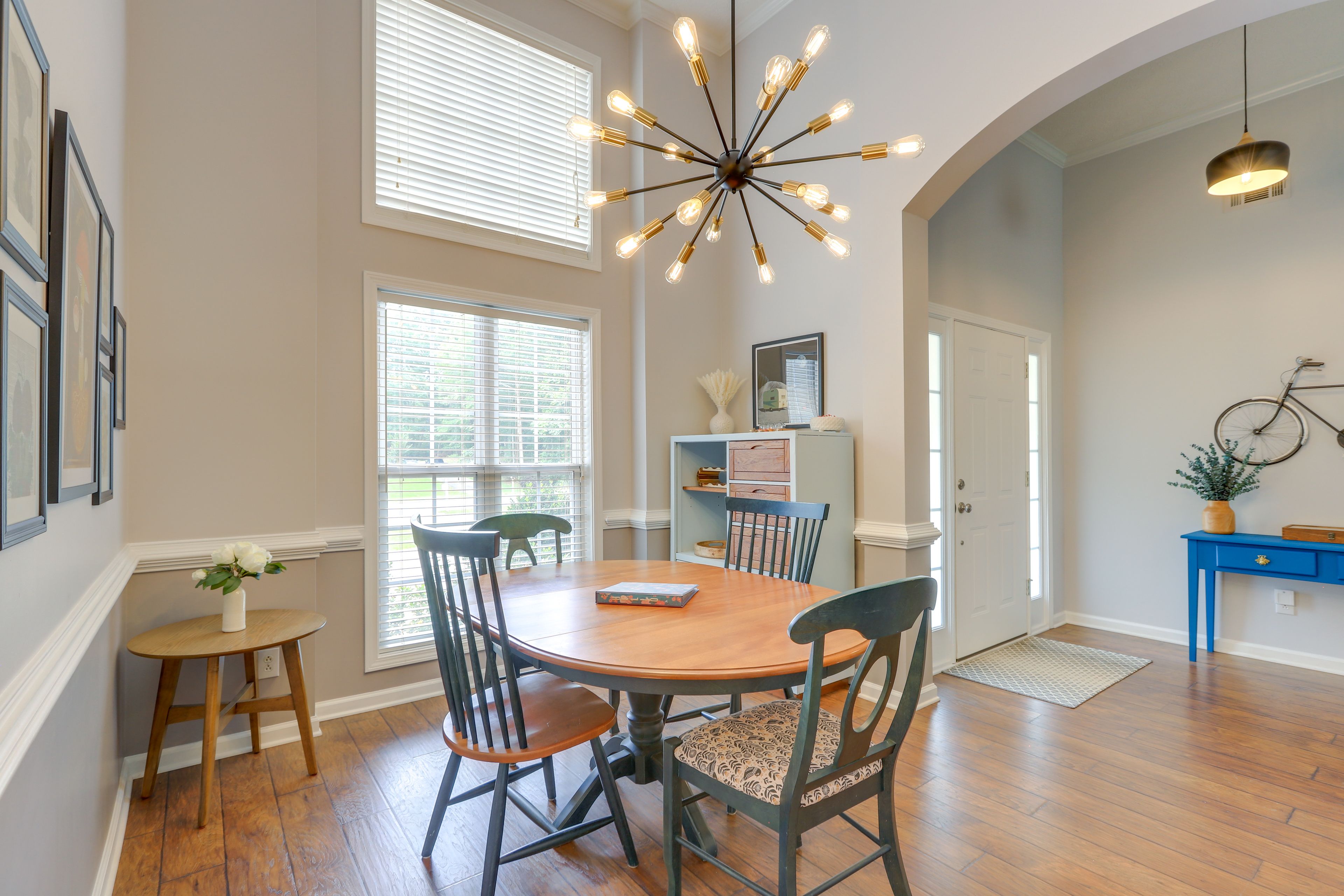 Dining Table | Dishware & Flatware Provided