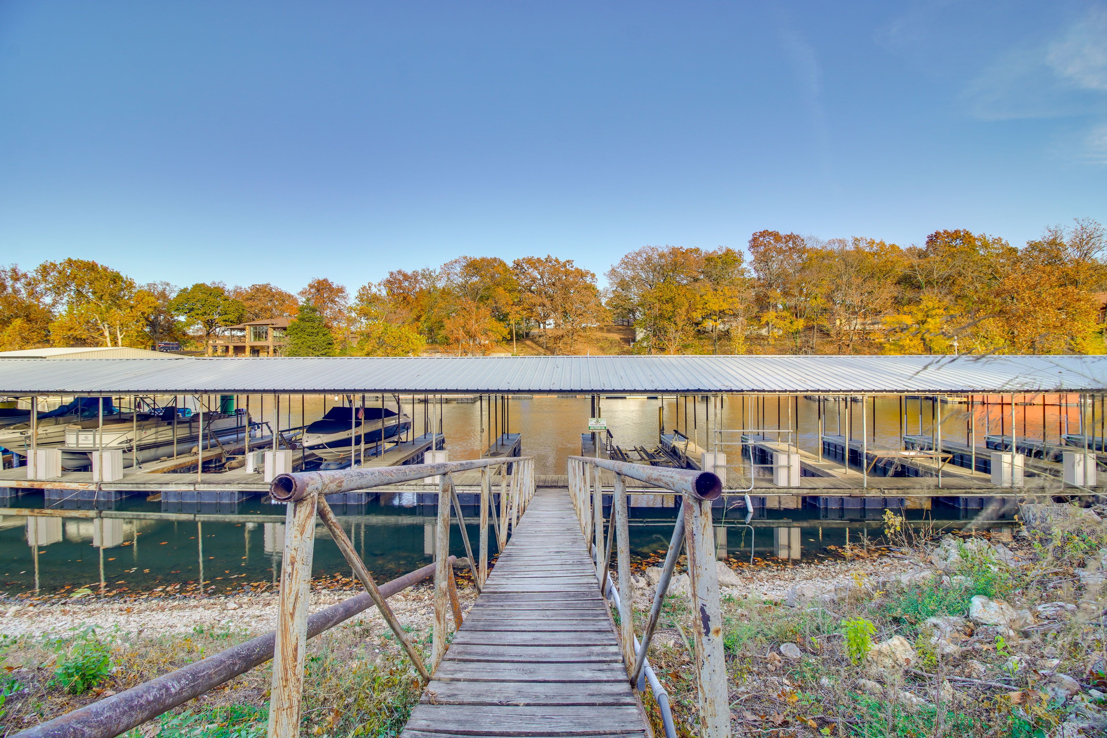 Boat Dock & Slip | Trailer Parking Allowed | Pontoon Rental Available w/ Request