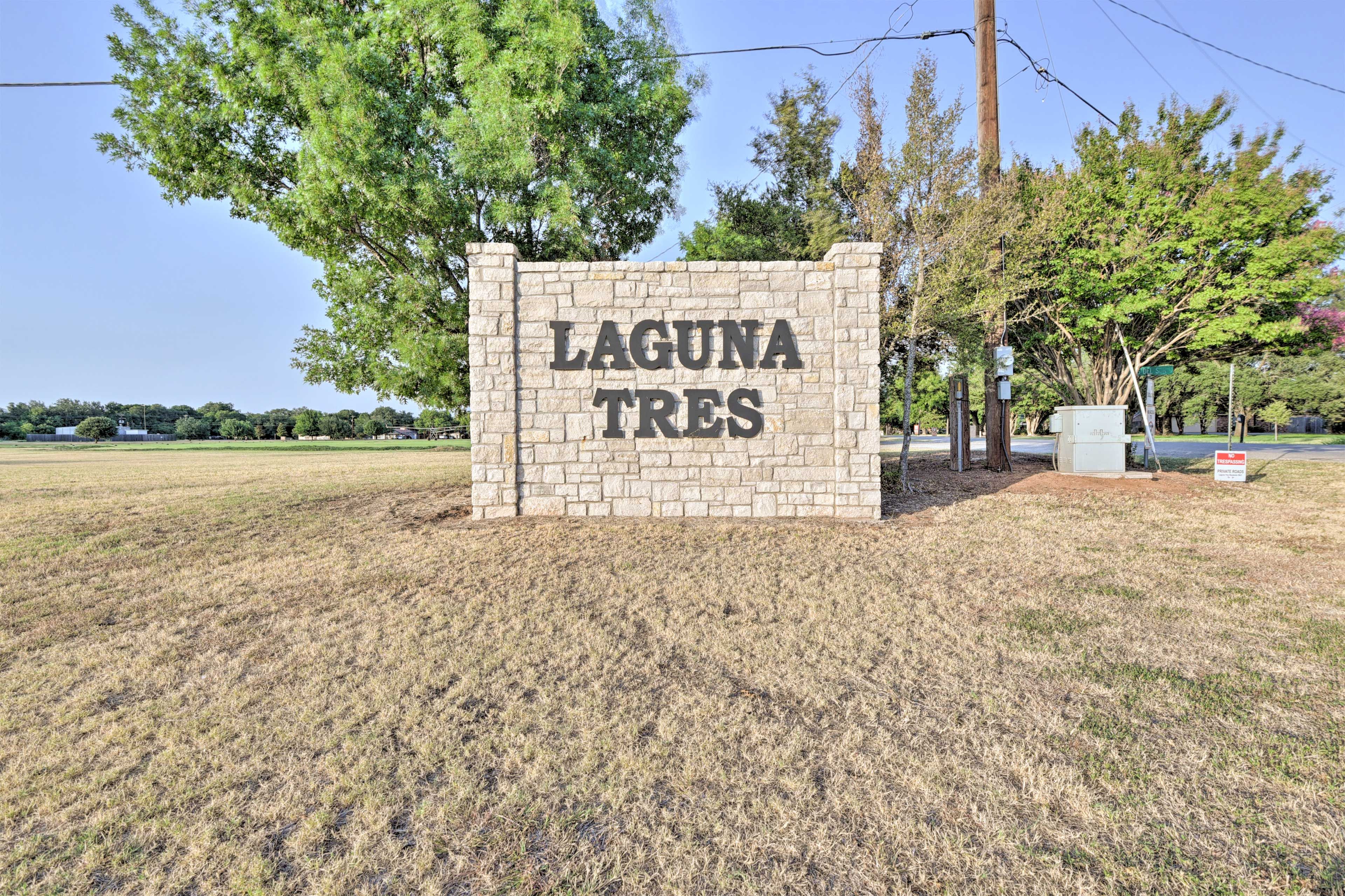 Laguna Tres Community