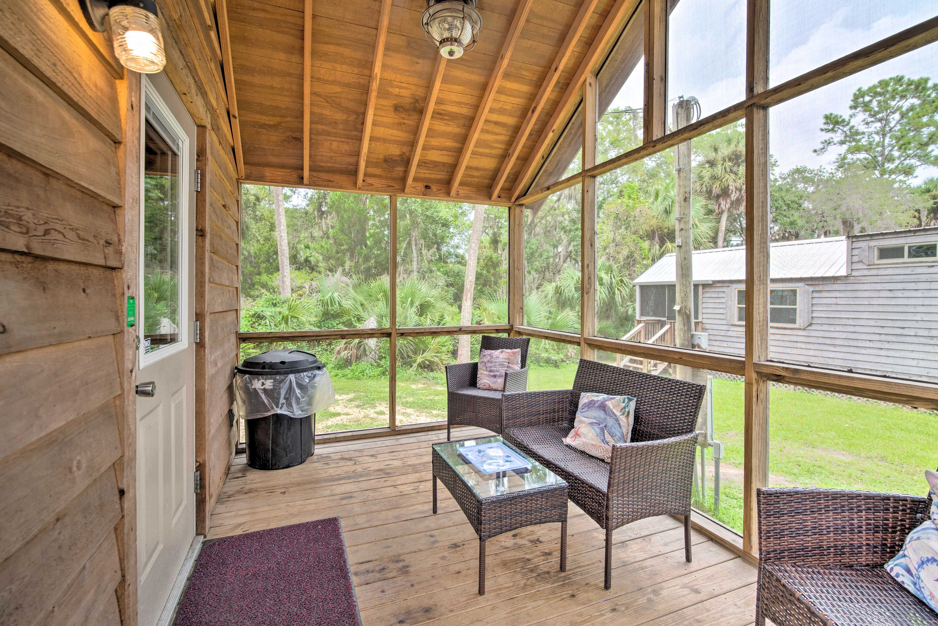 Screened-In Porch