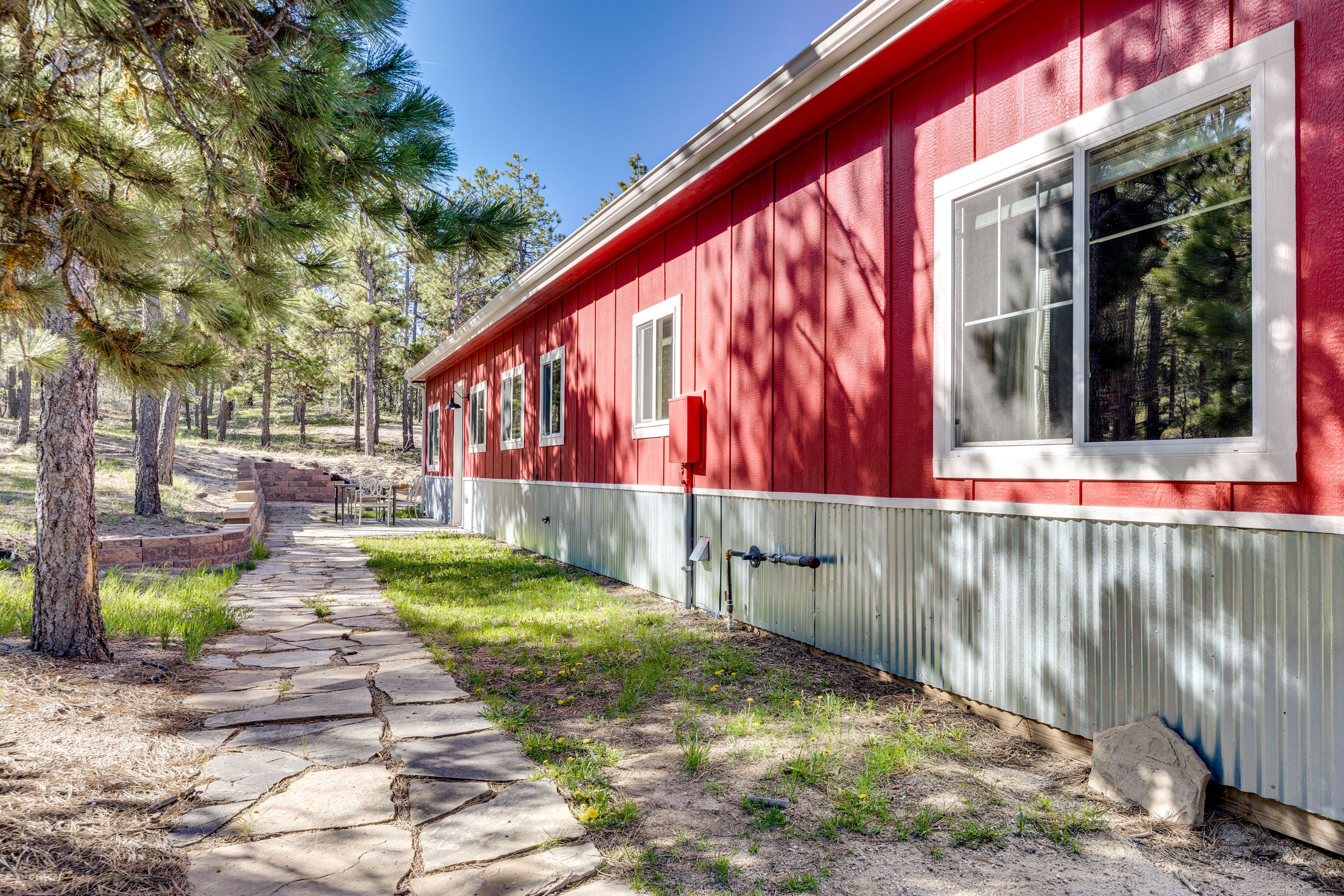 Property Exterior | Gravel Driveway (2 Vehicles)