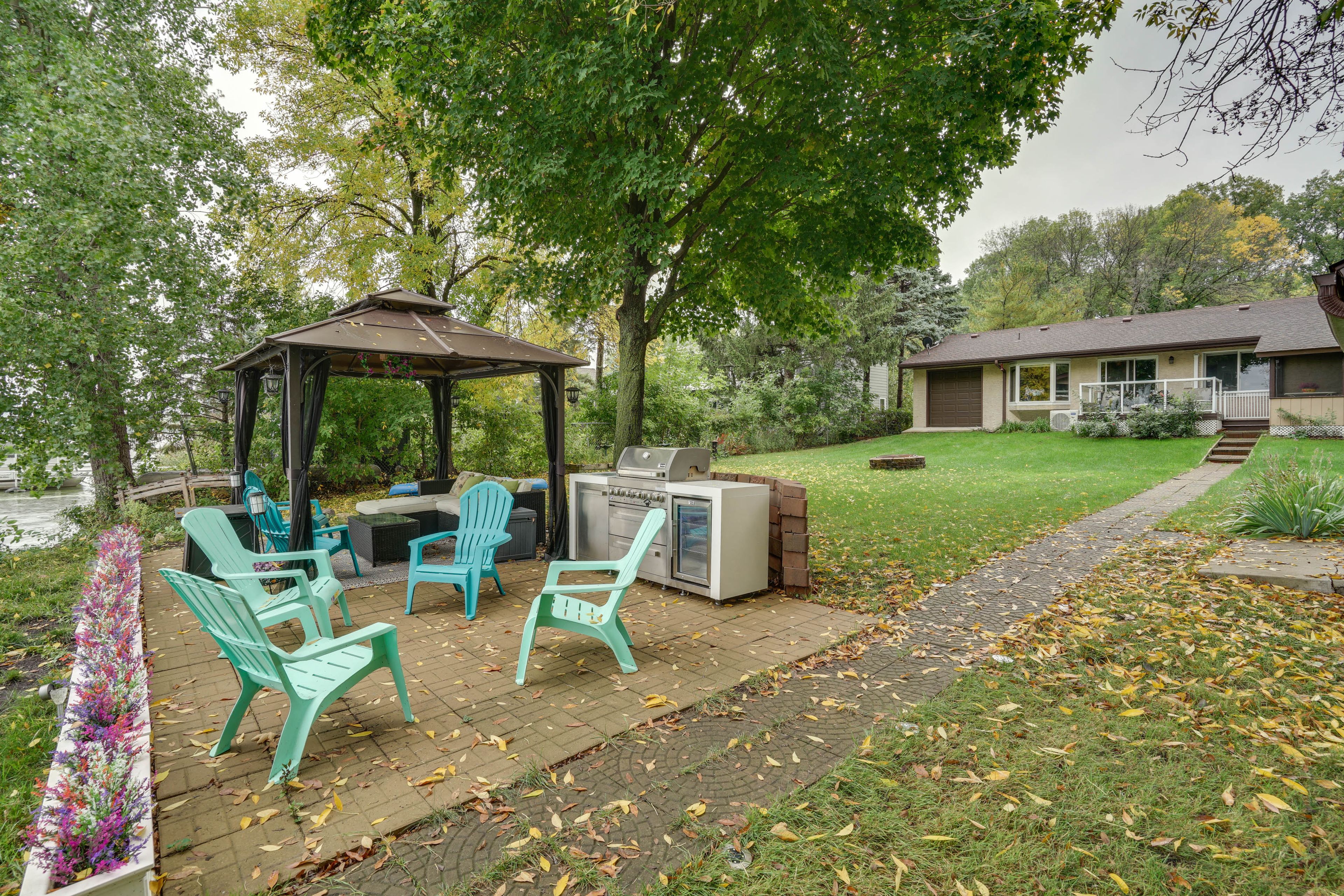Backyard | Outdoor Seating Areas | Fire Pit | Private Dock | 2 Kayaks