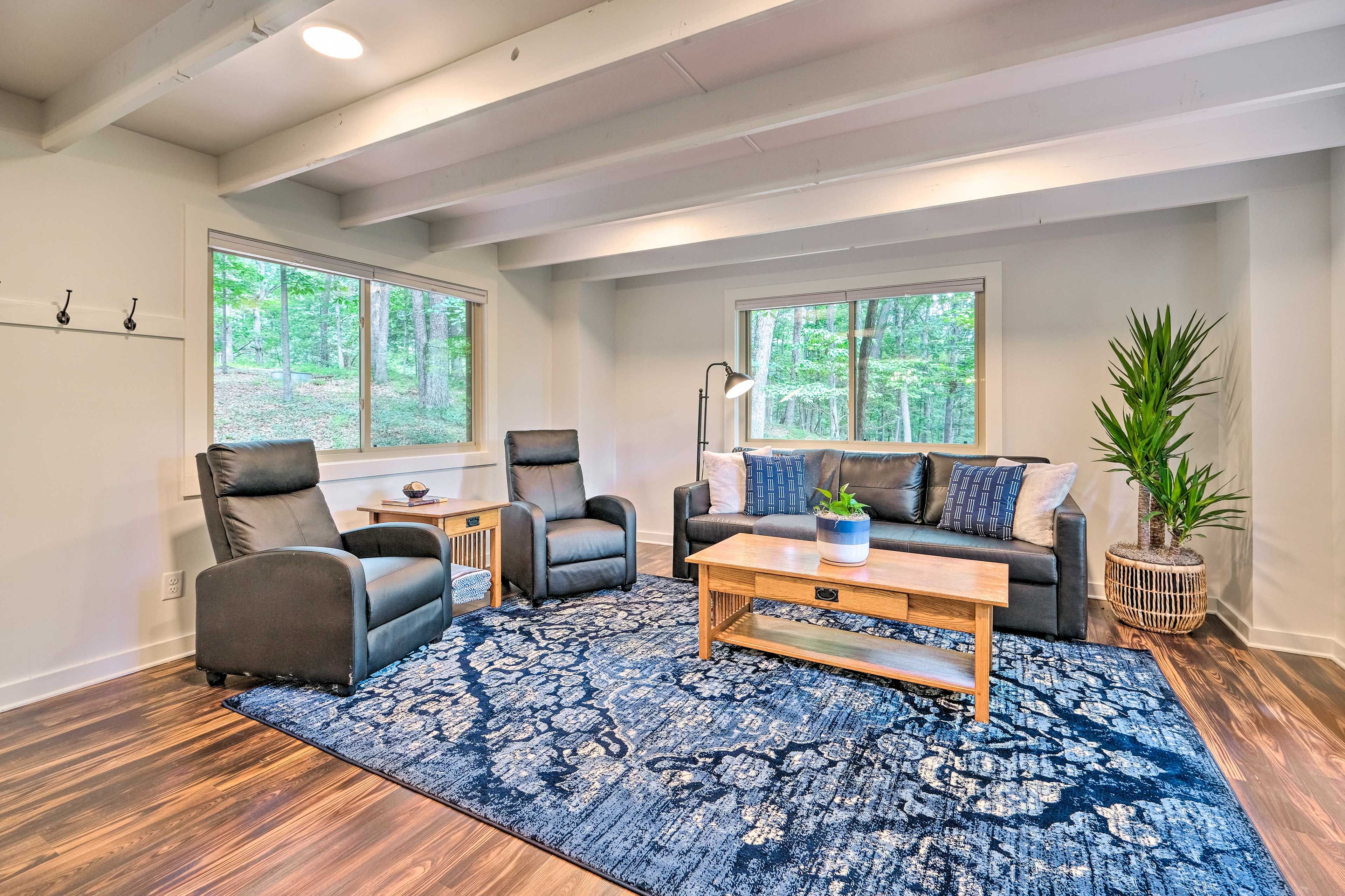 Living Room | Sleeper Sofa