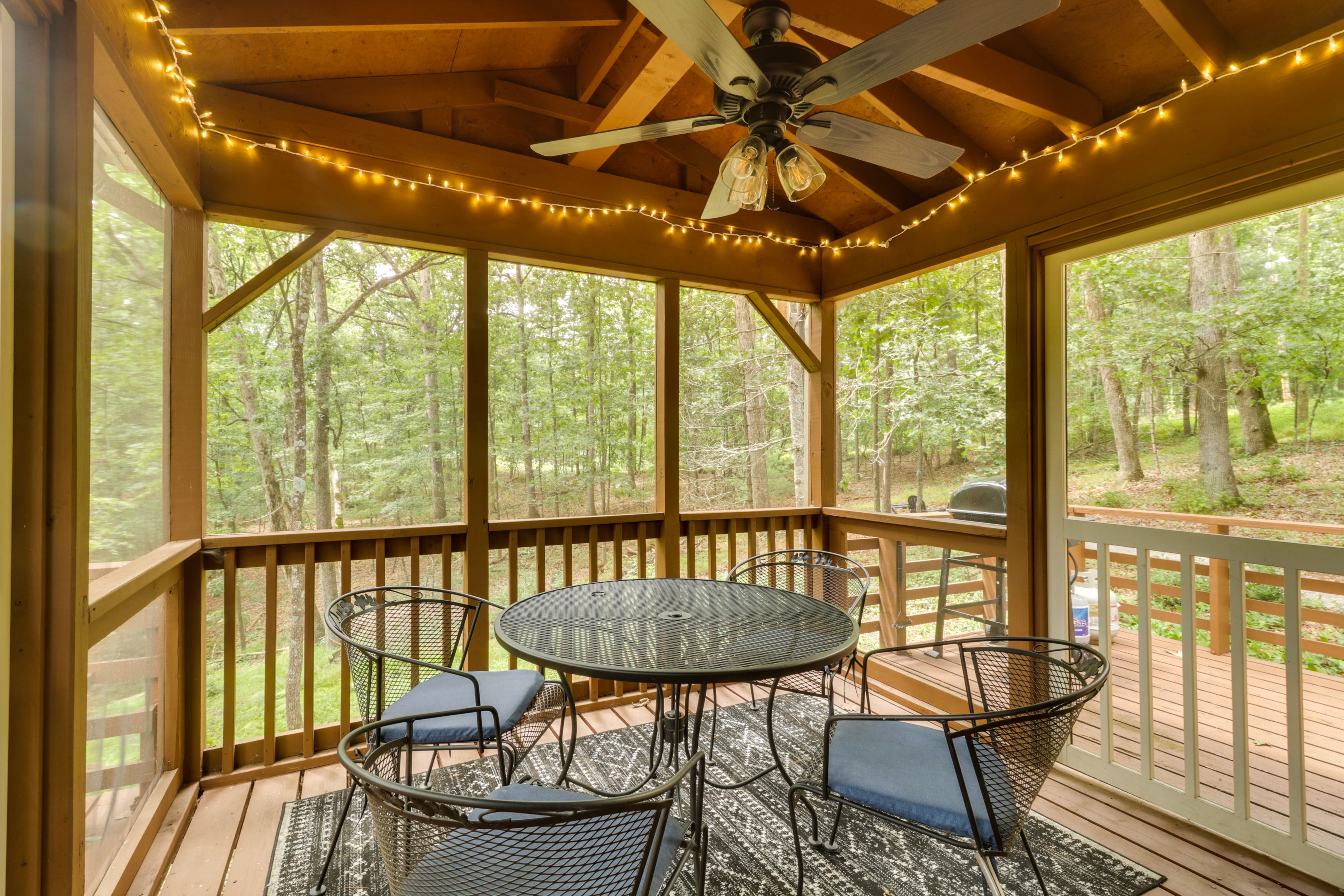 Screened-In Deck