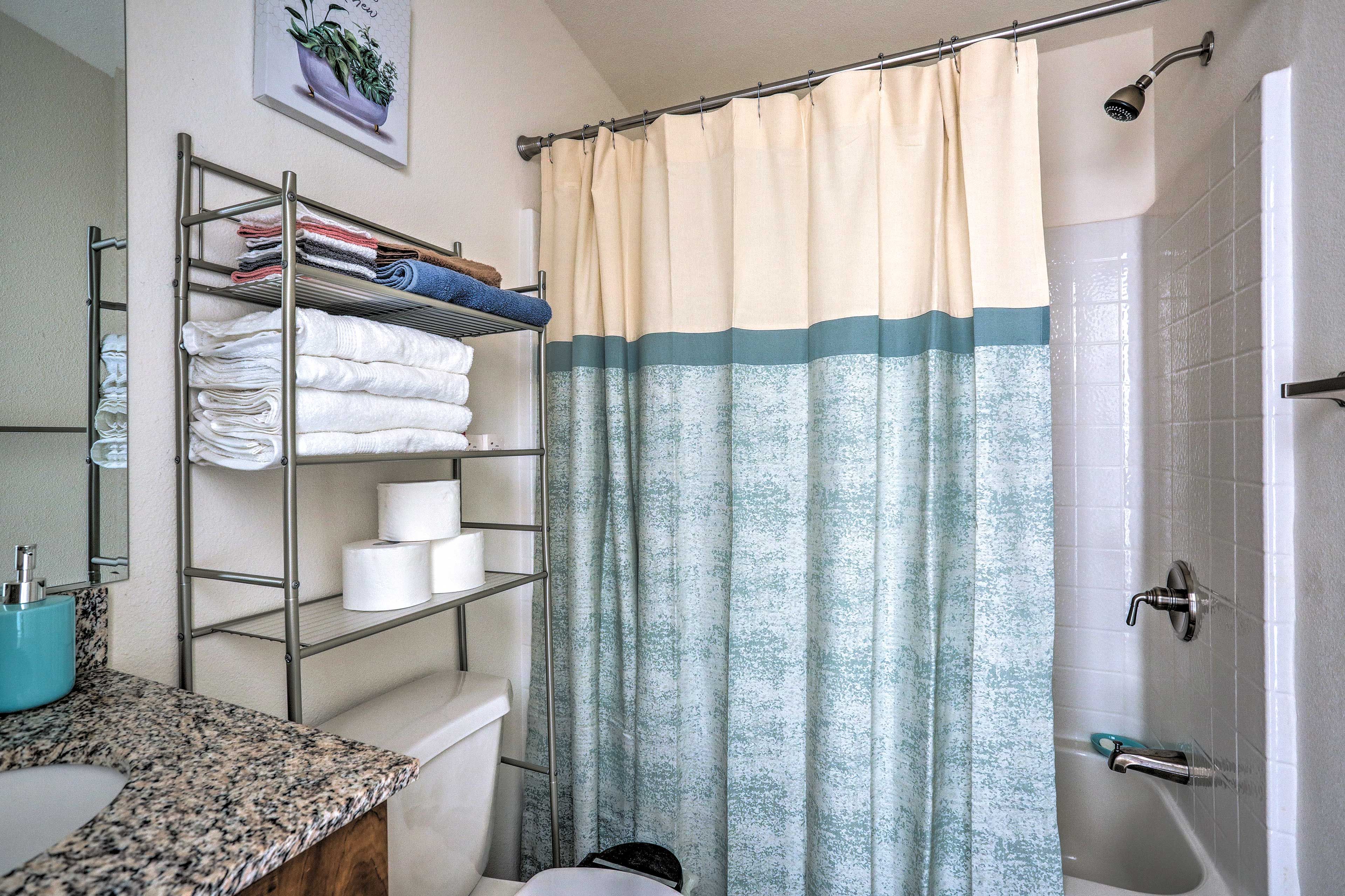 Bathroom | Towels Provided