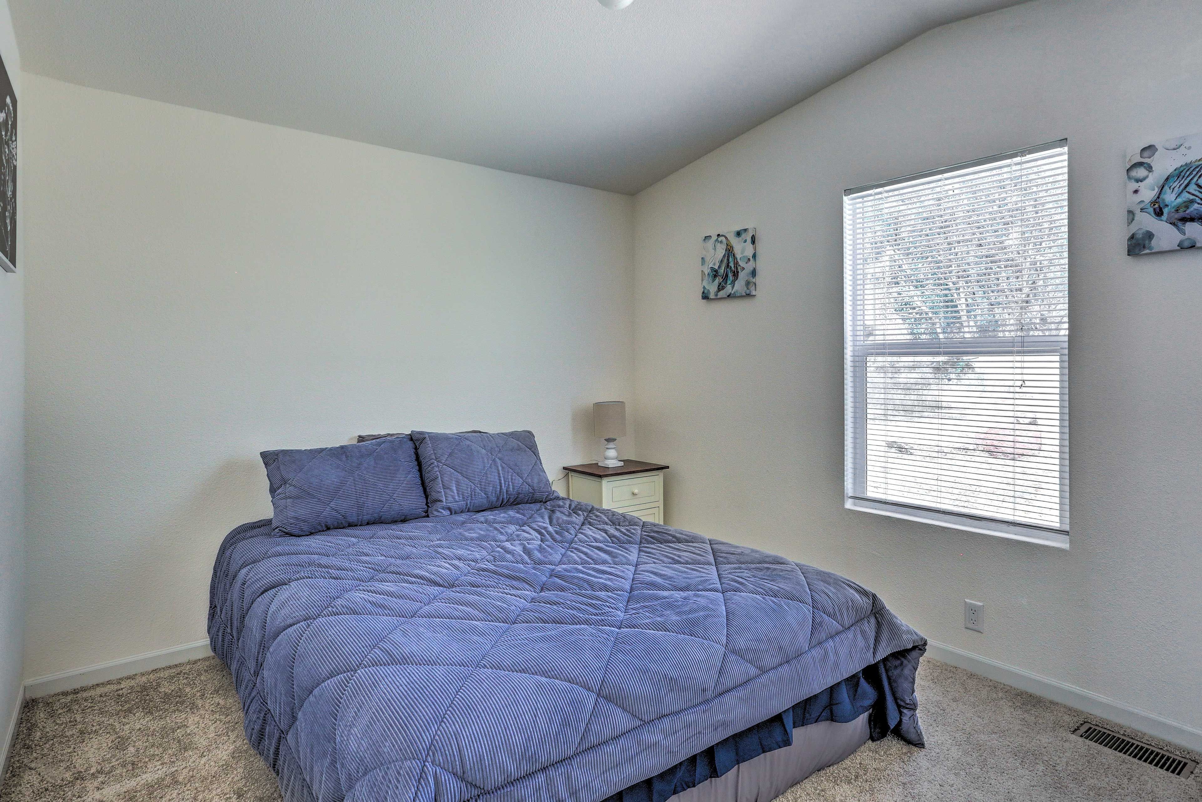 Bedroom 1 | Queen Bed | Linens Provided